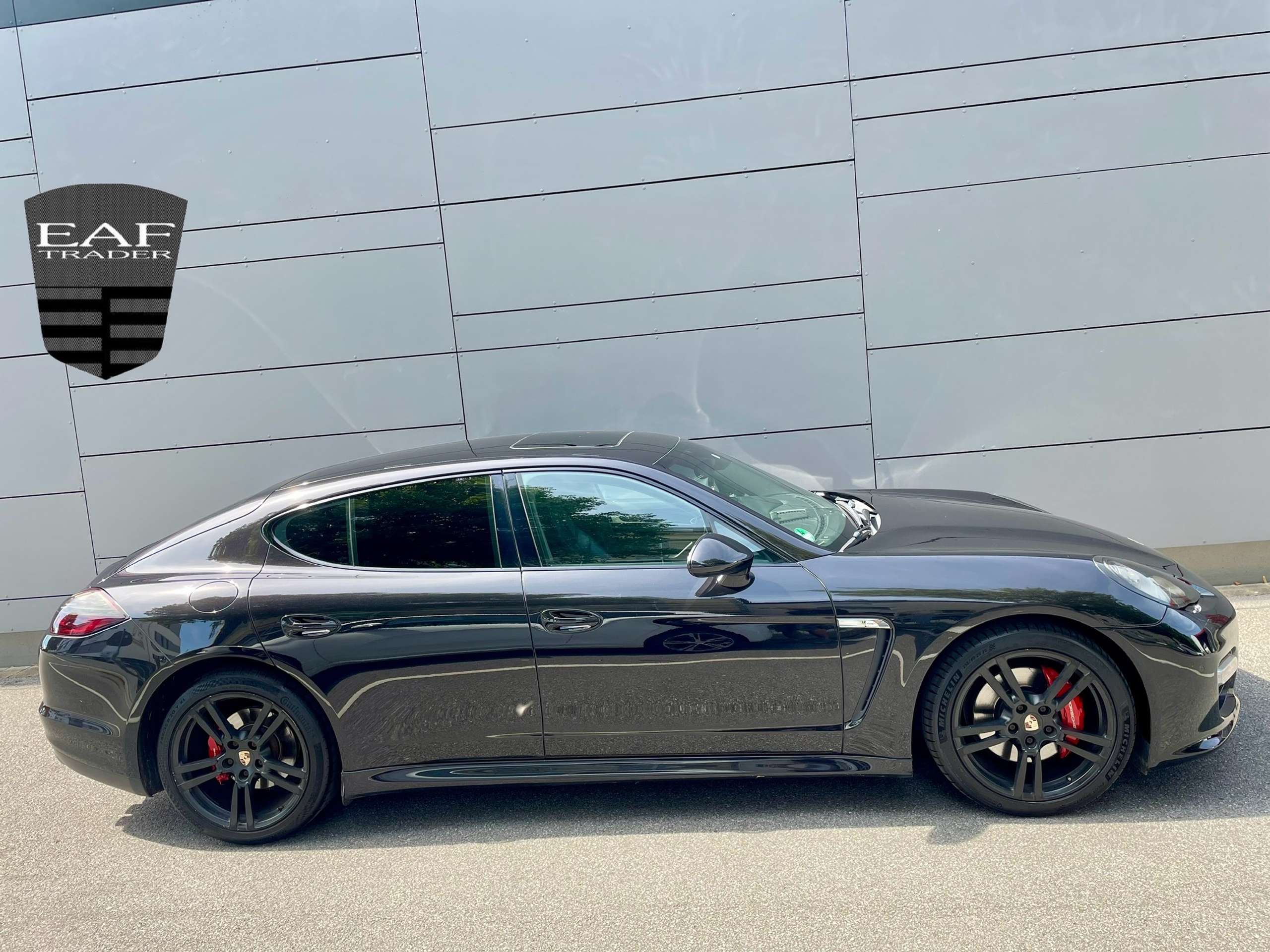 Porsche - Panamera