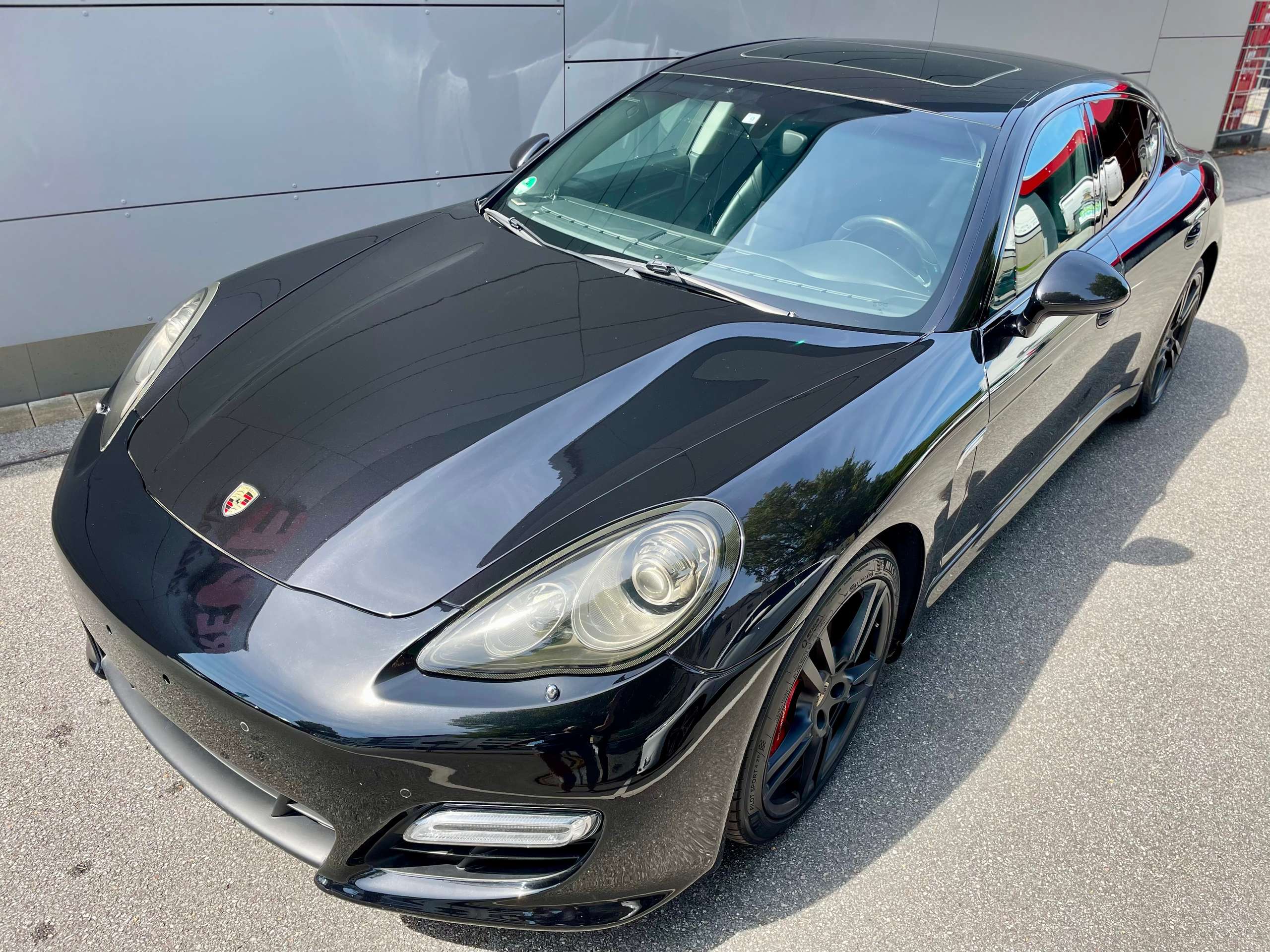 Porsche - Panamera