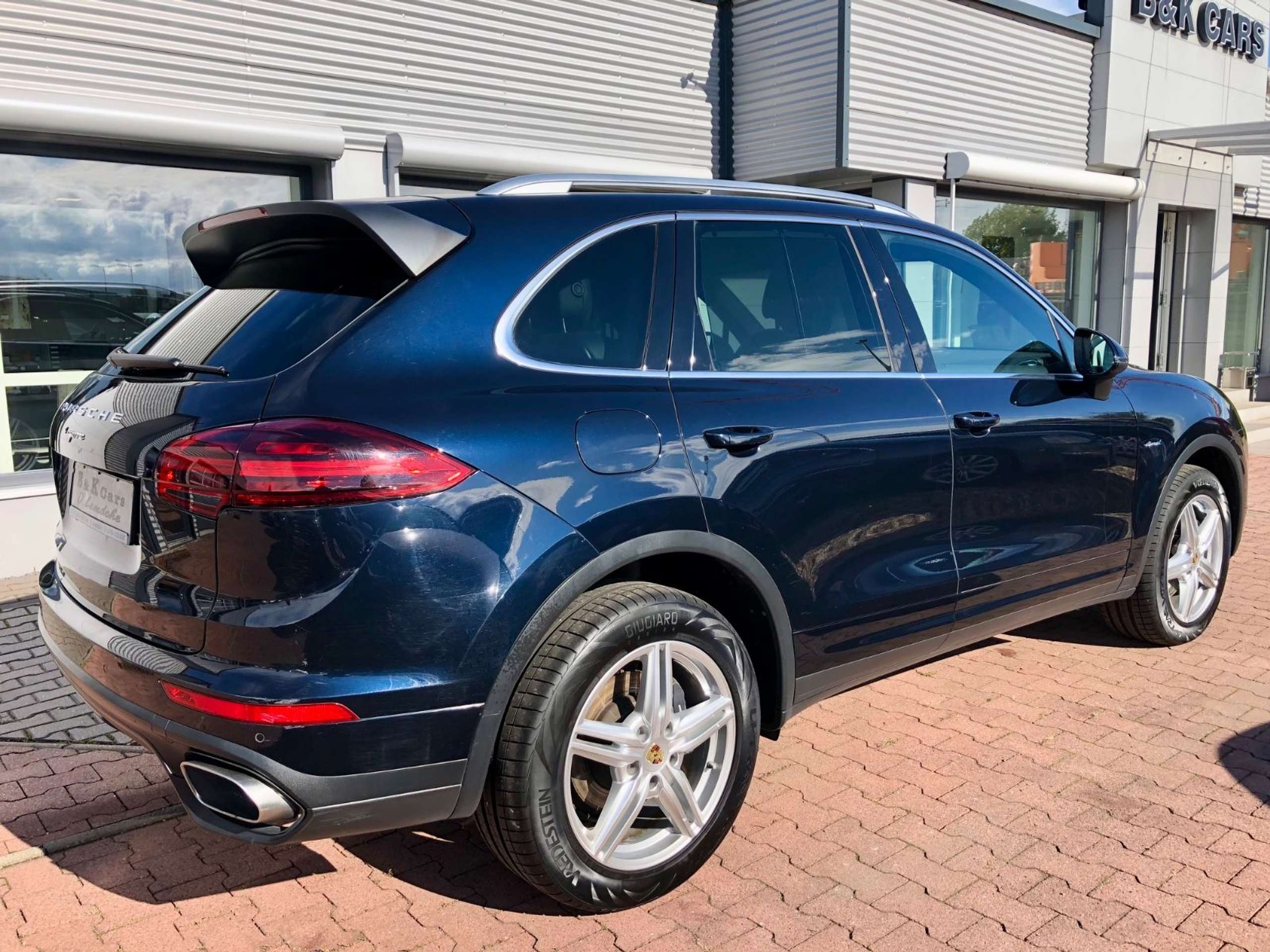 Porsche - Cayenne