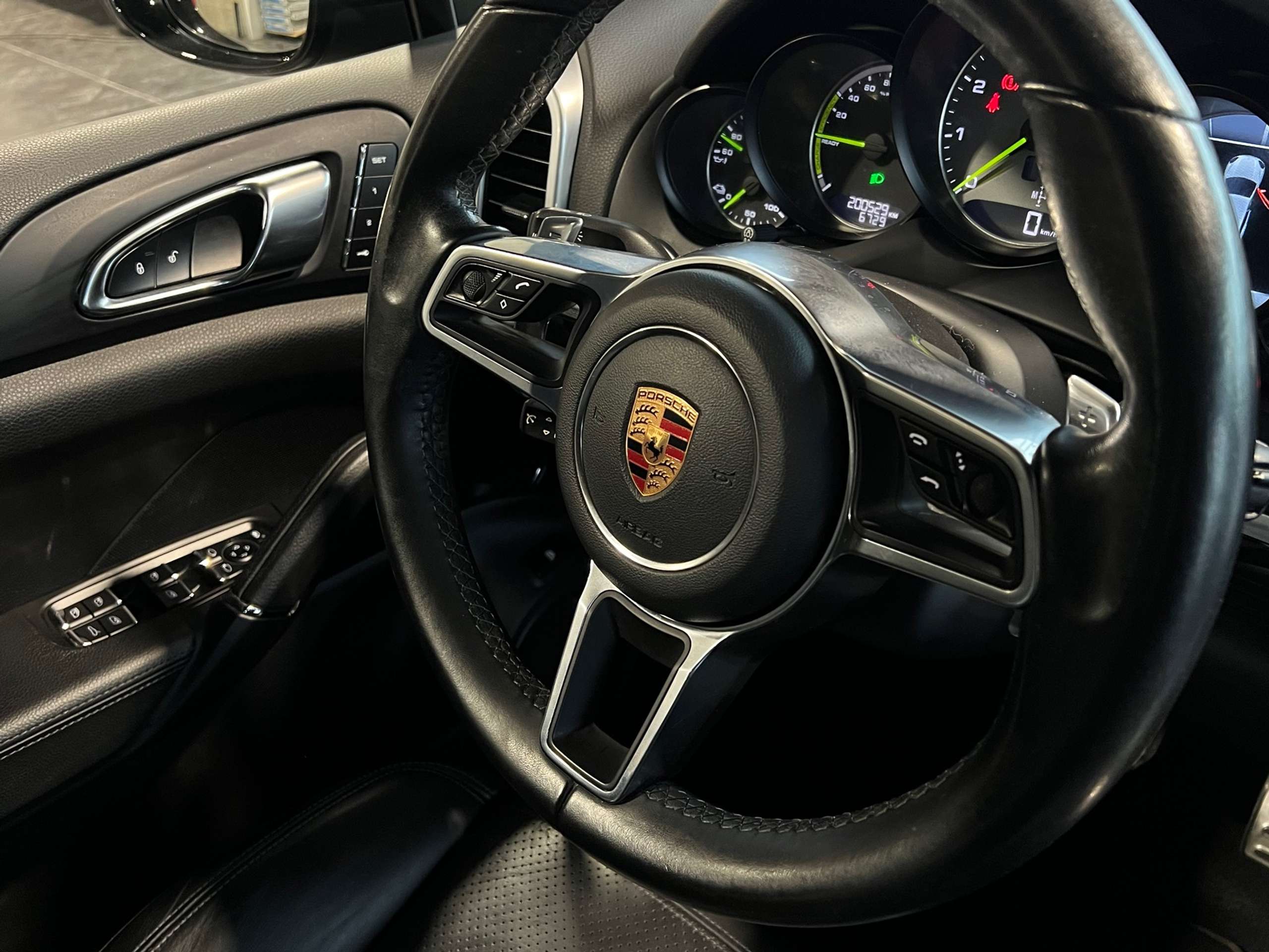 Porsche - Cayenne