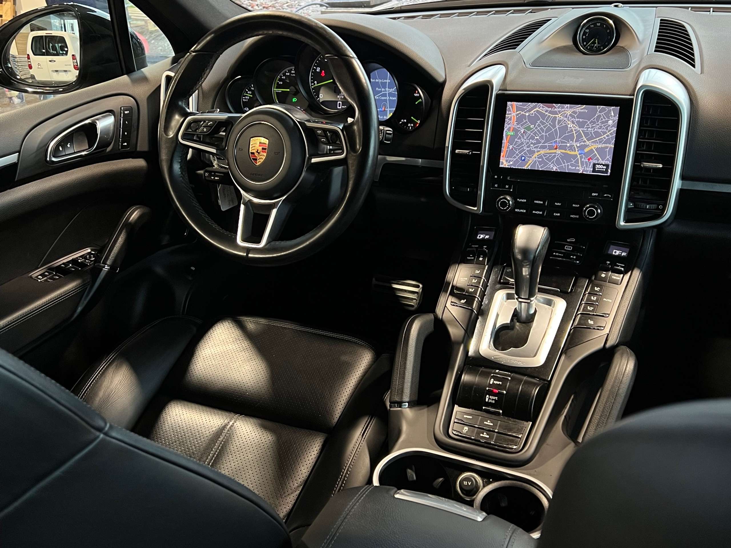 Porsche - Cayenne