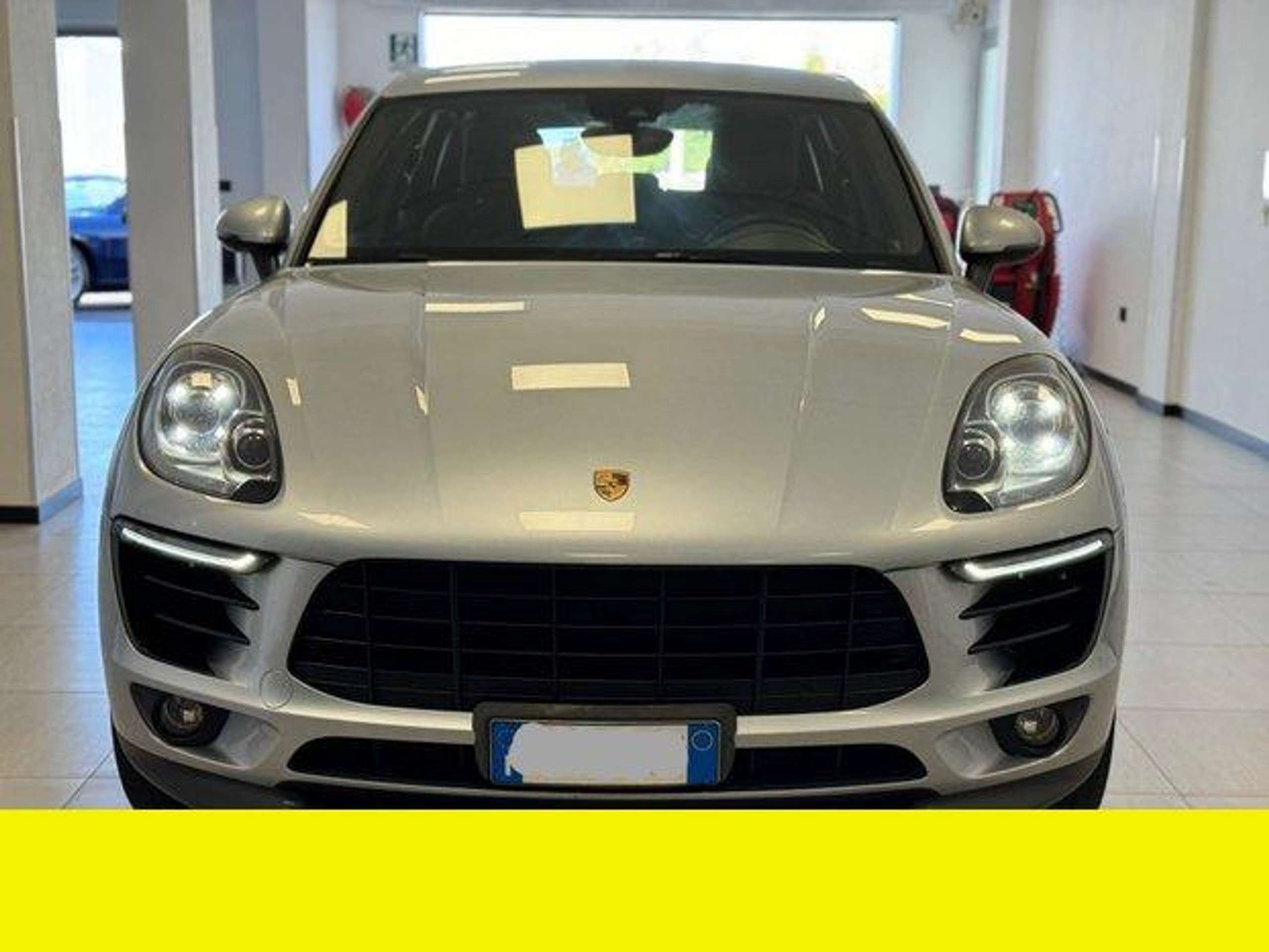 Porsche - Macan