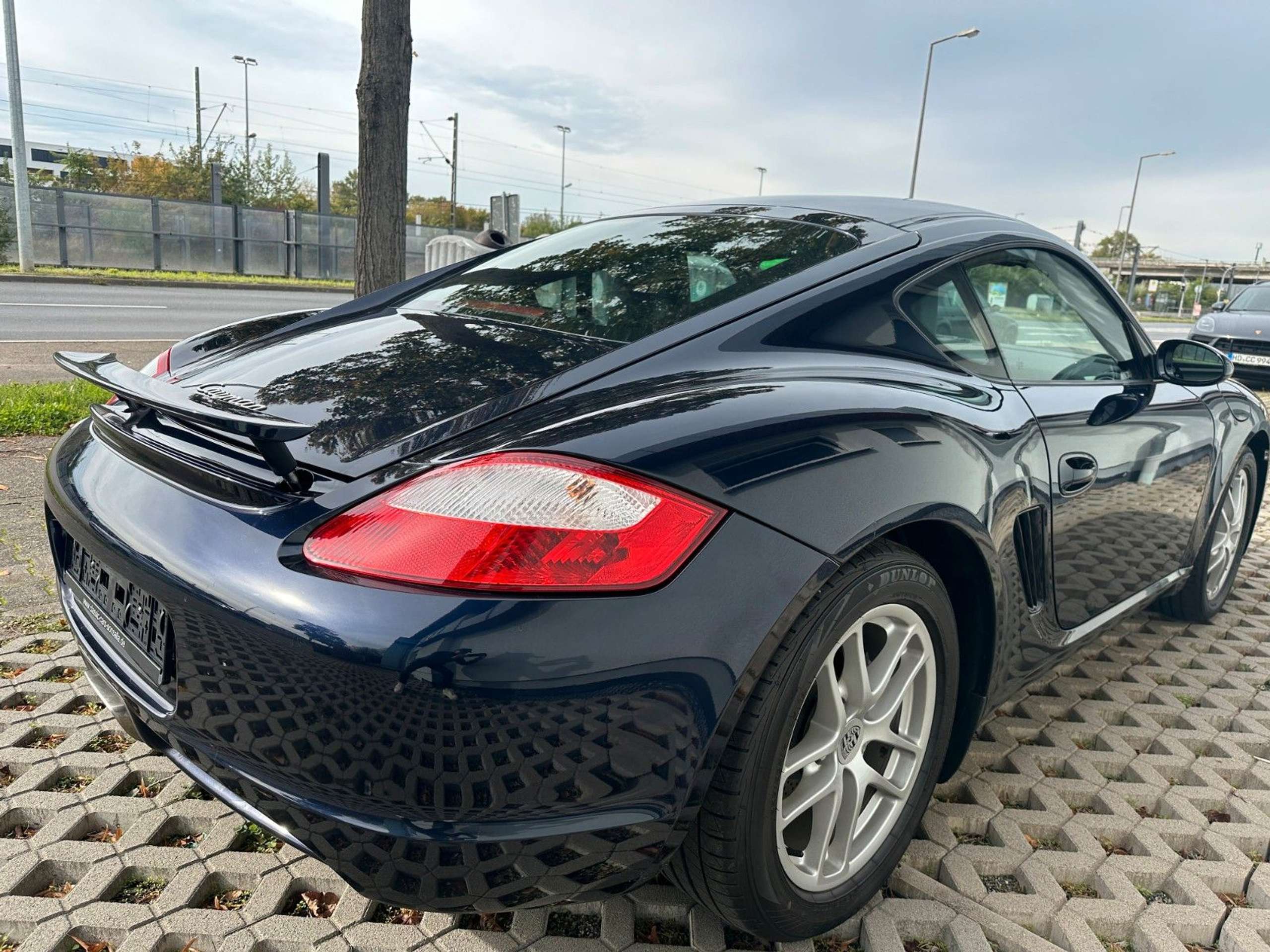 Porsche - Cayman