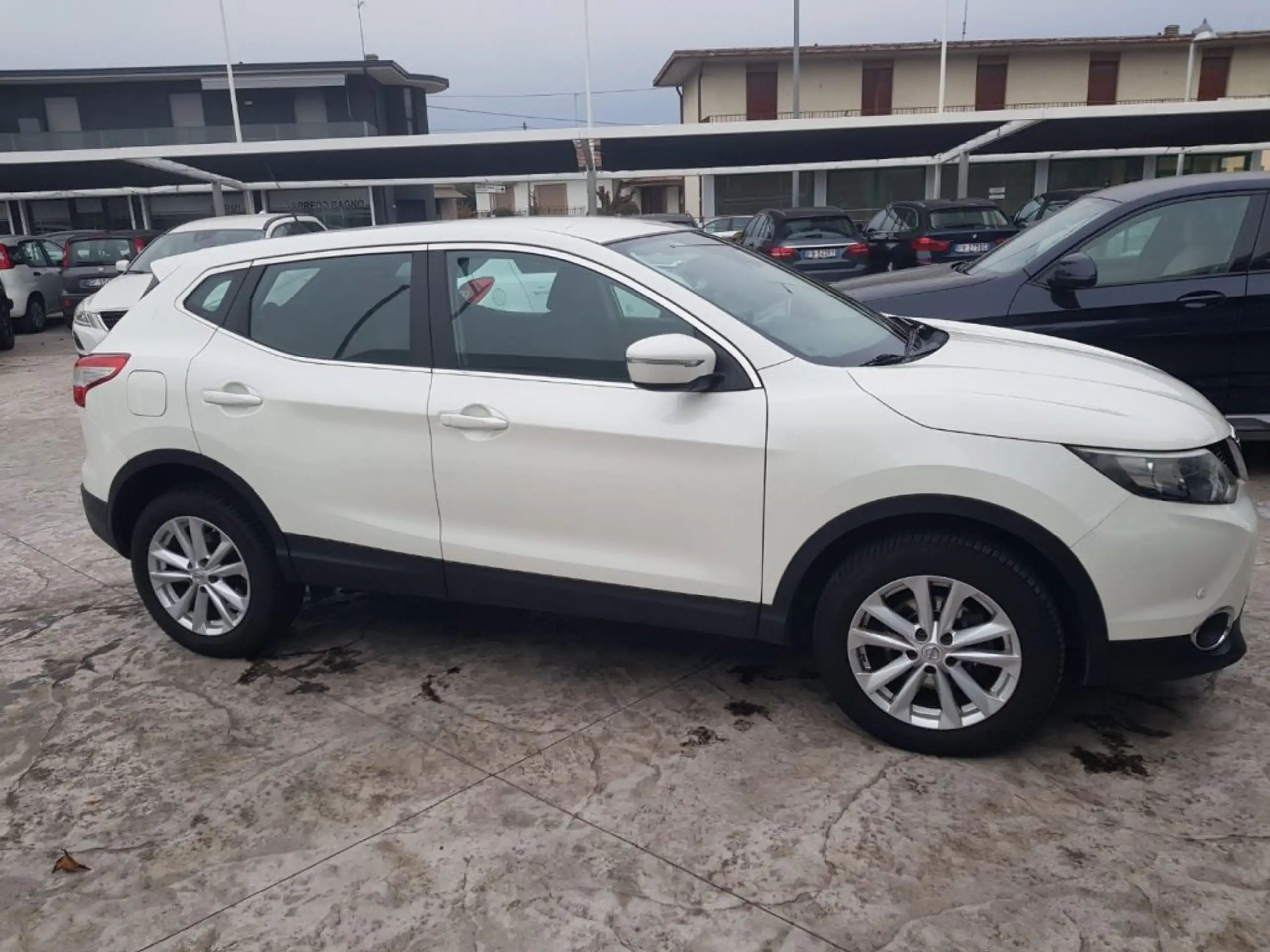 Nissan - Qashqai