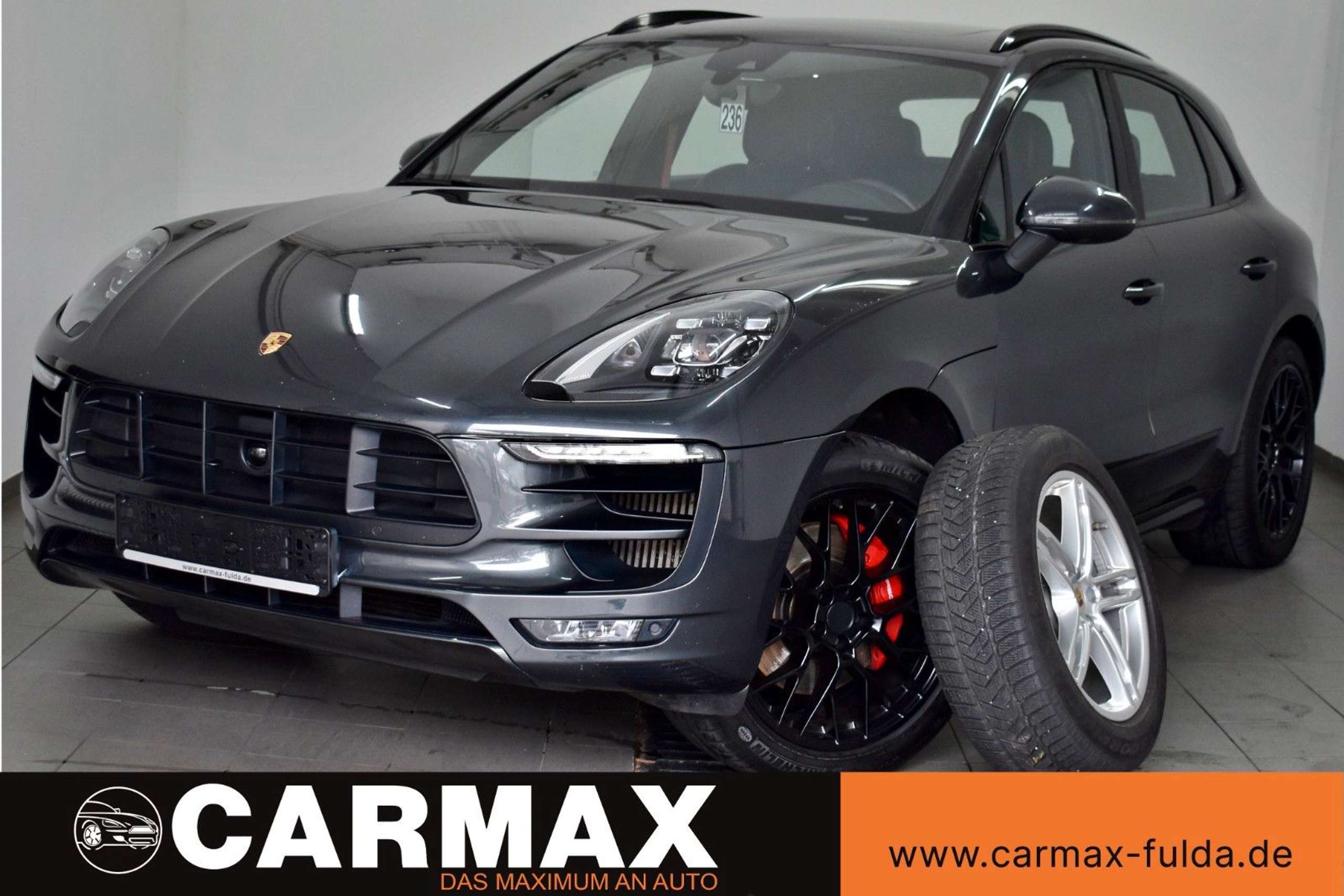 Porsche - Macan