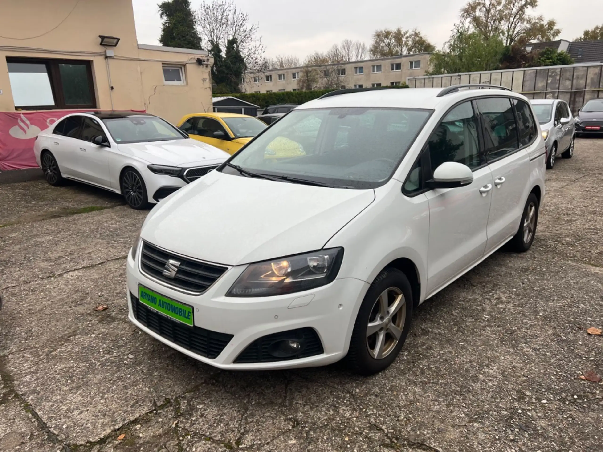 SEAT - Alhambra