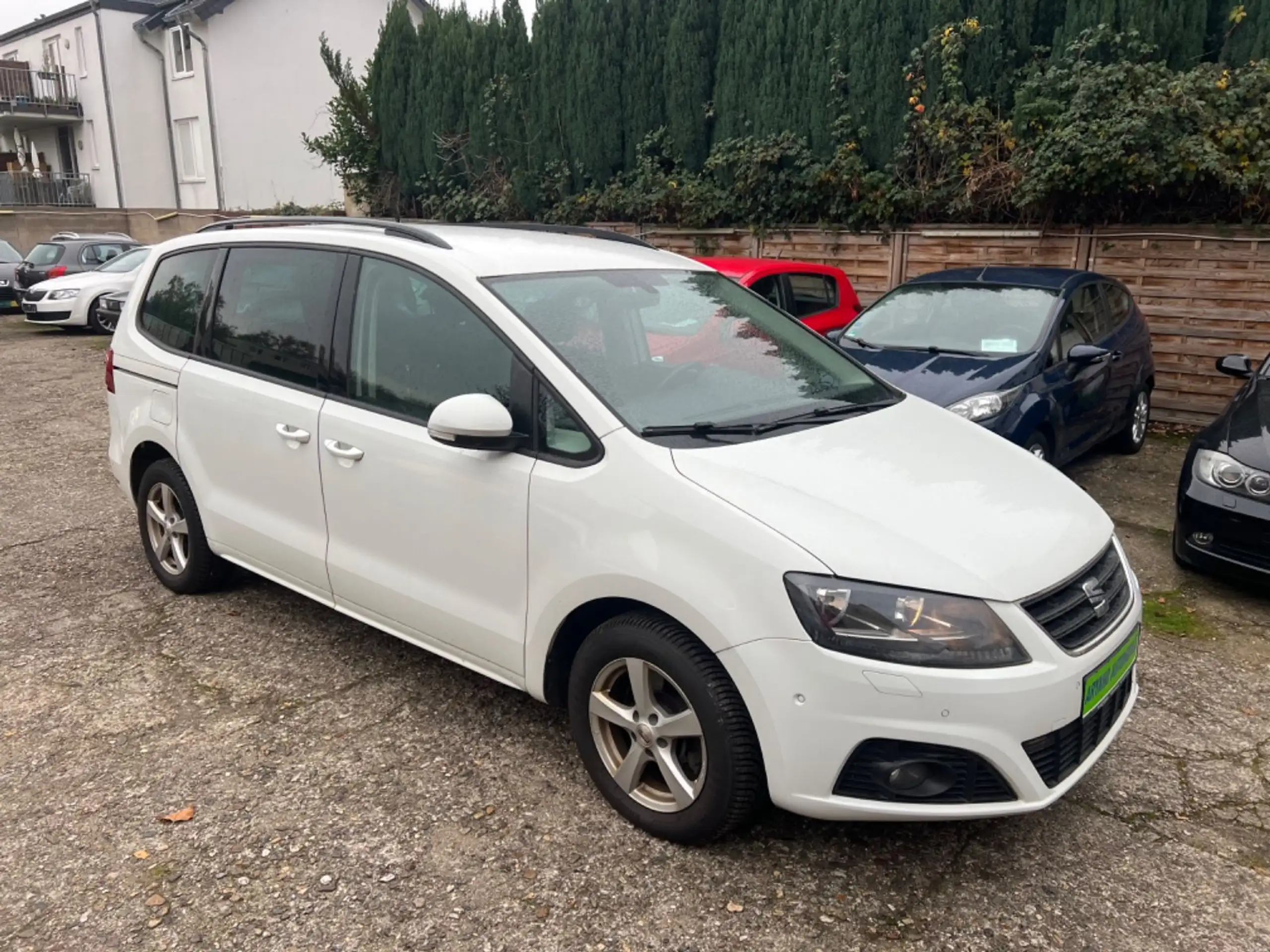 SEAT - Alhambra