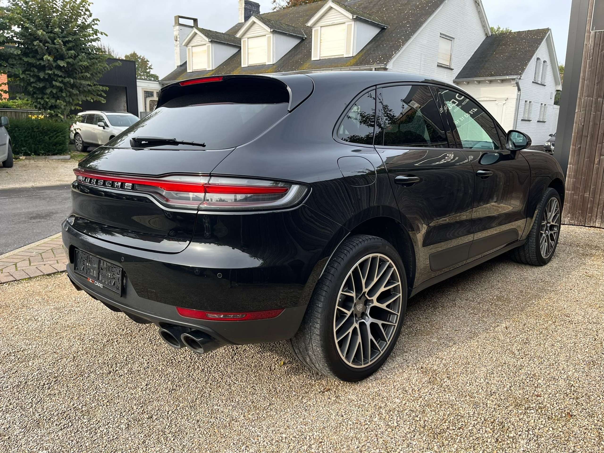 Porsche - Macan