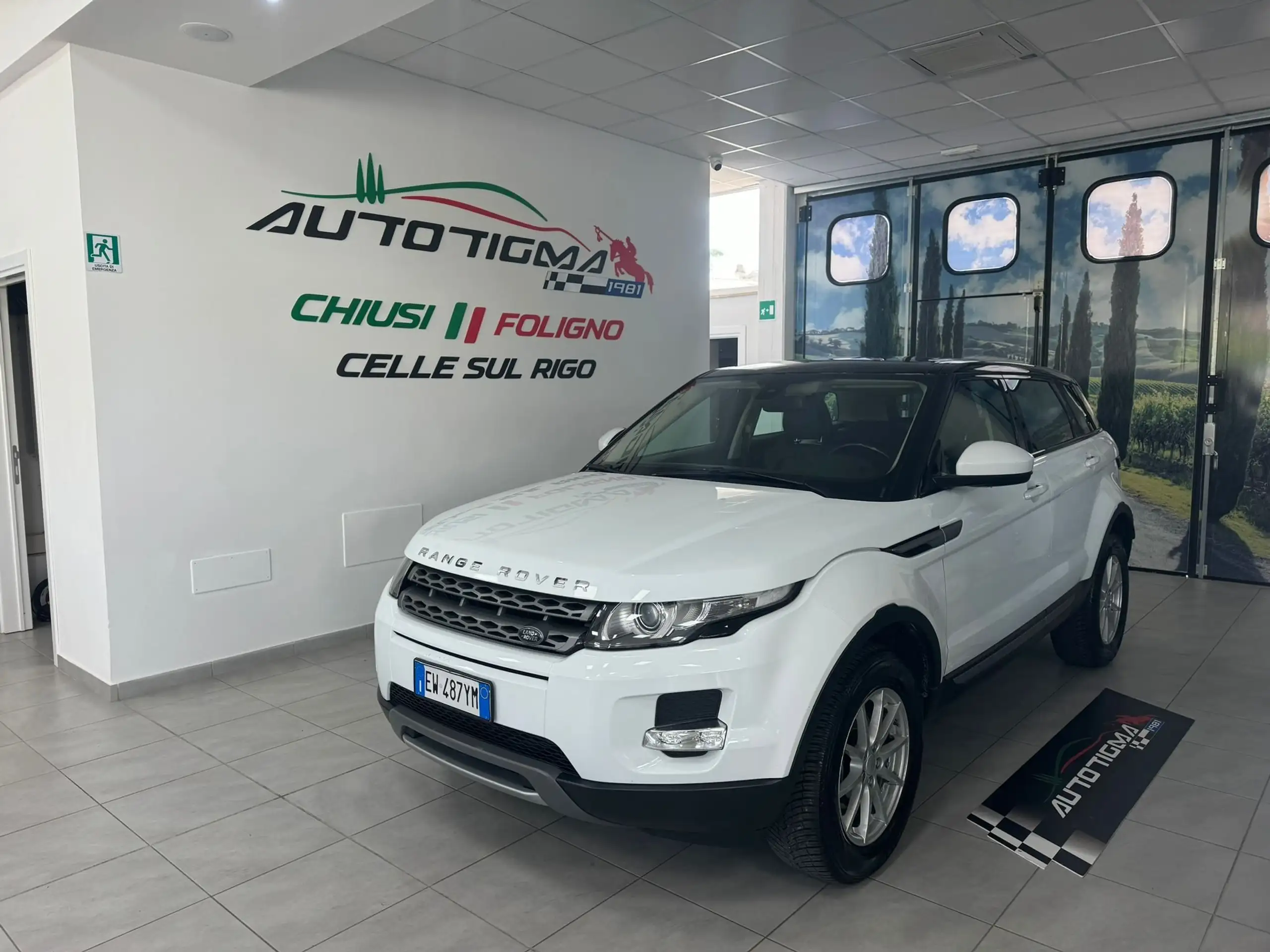 Land Rover - Range Rover Evoque