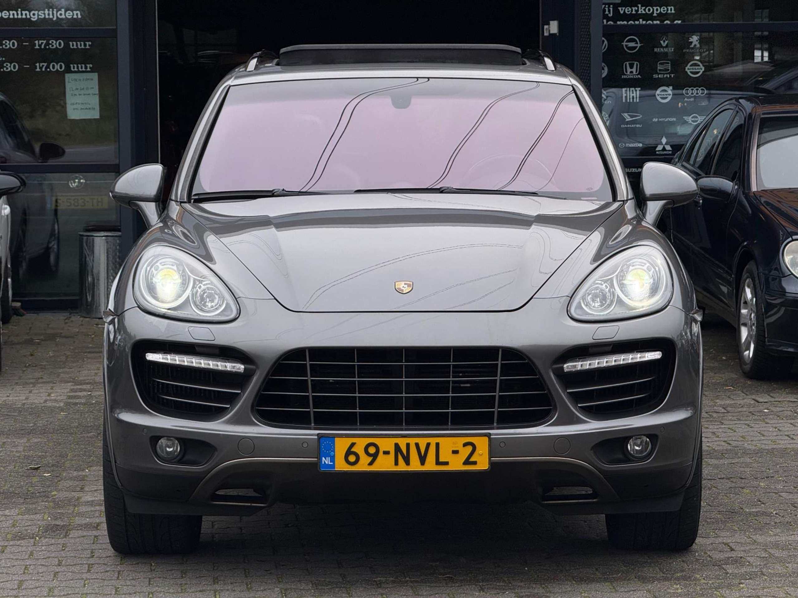 Porsche - Cayenne