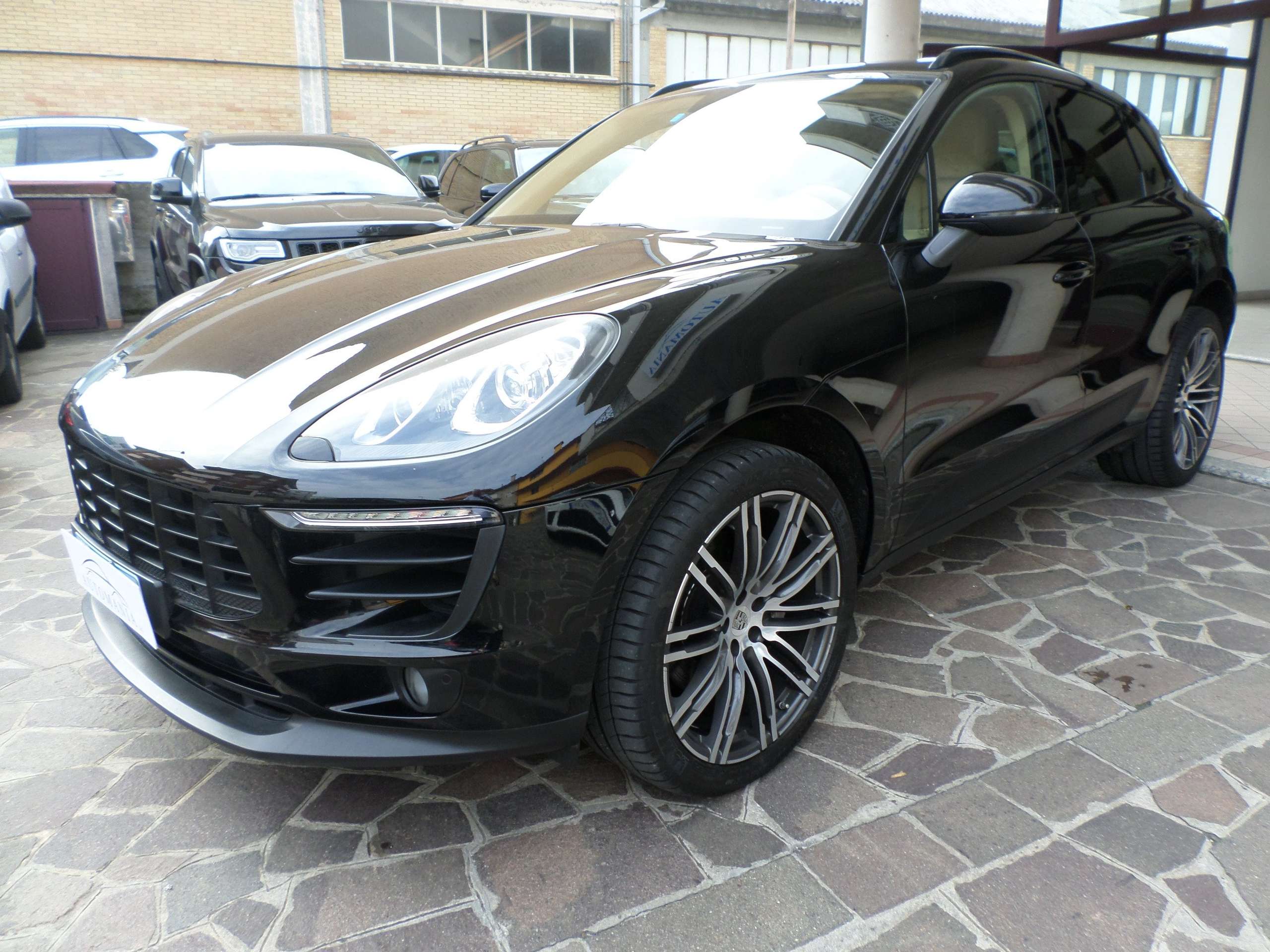 Porsche Macan 2016