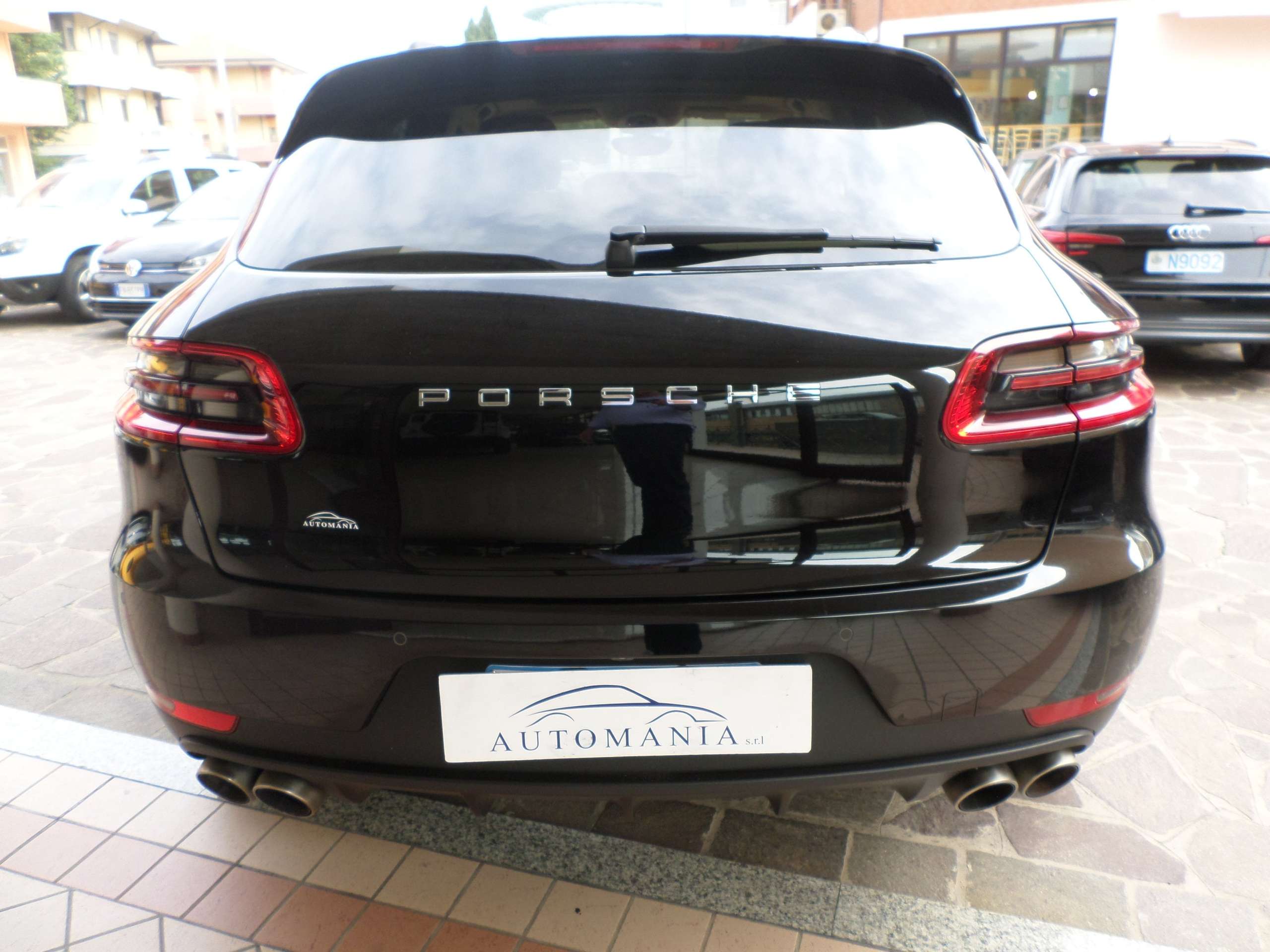 Porsche - Macan