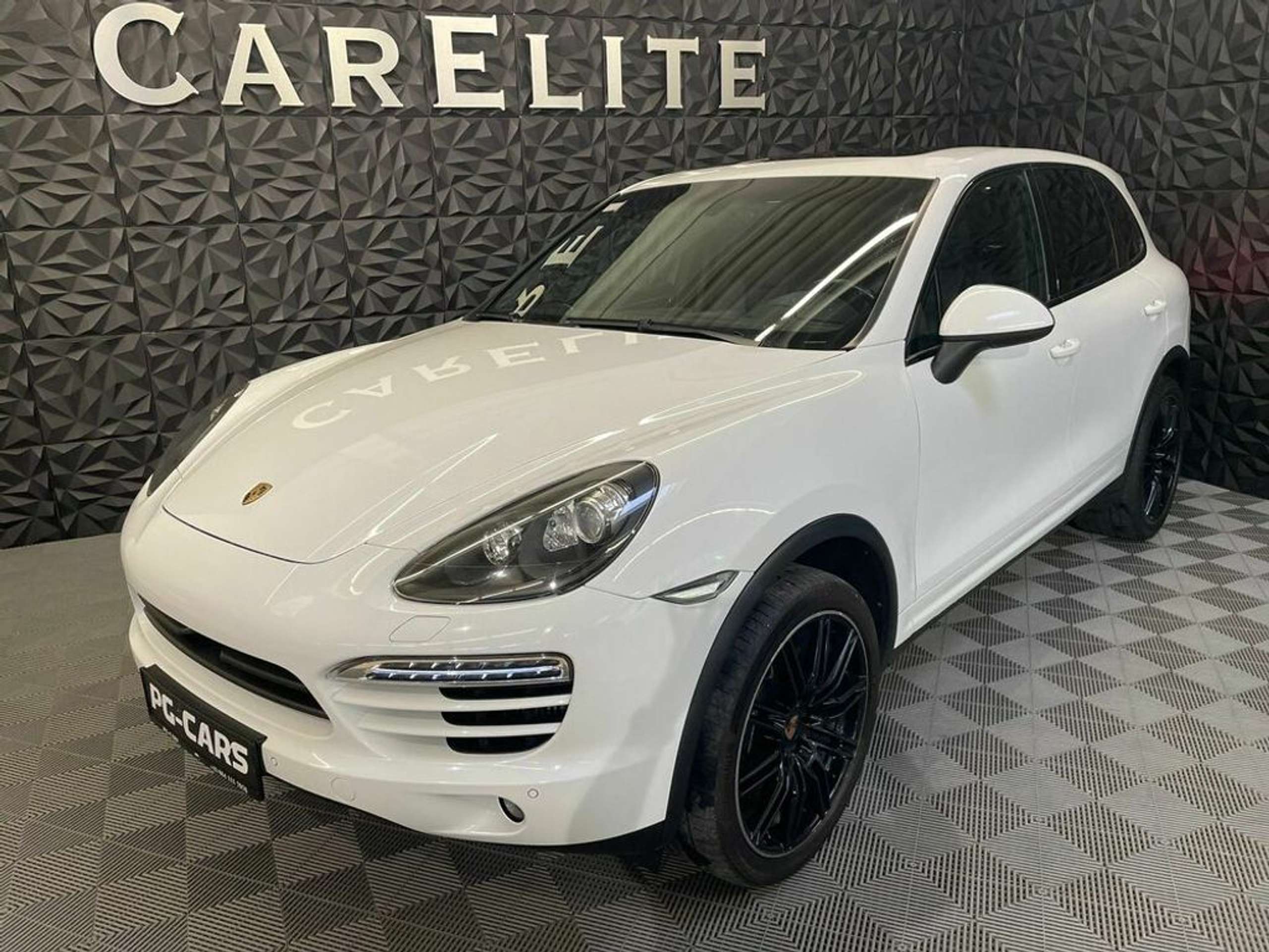 Porsche - Cayenne