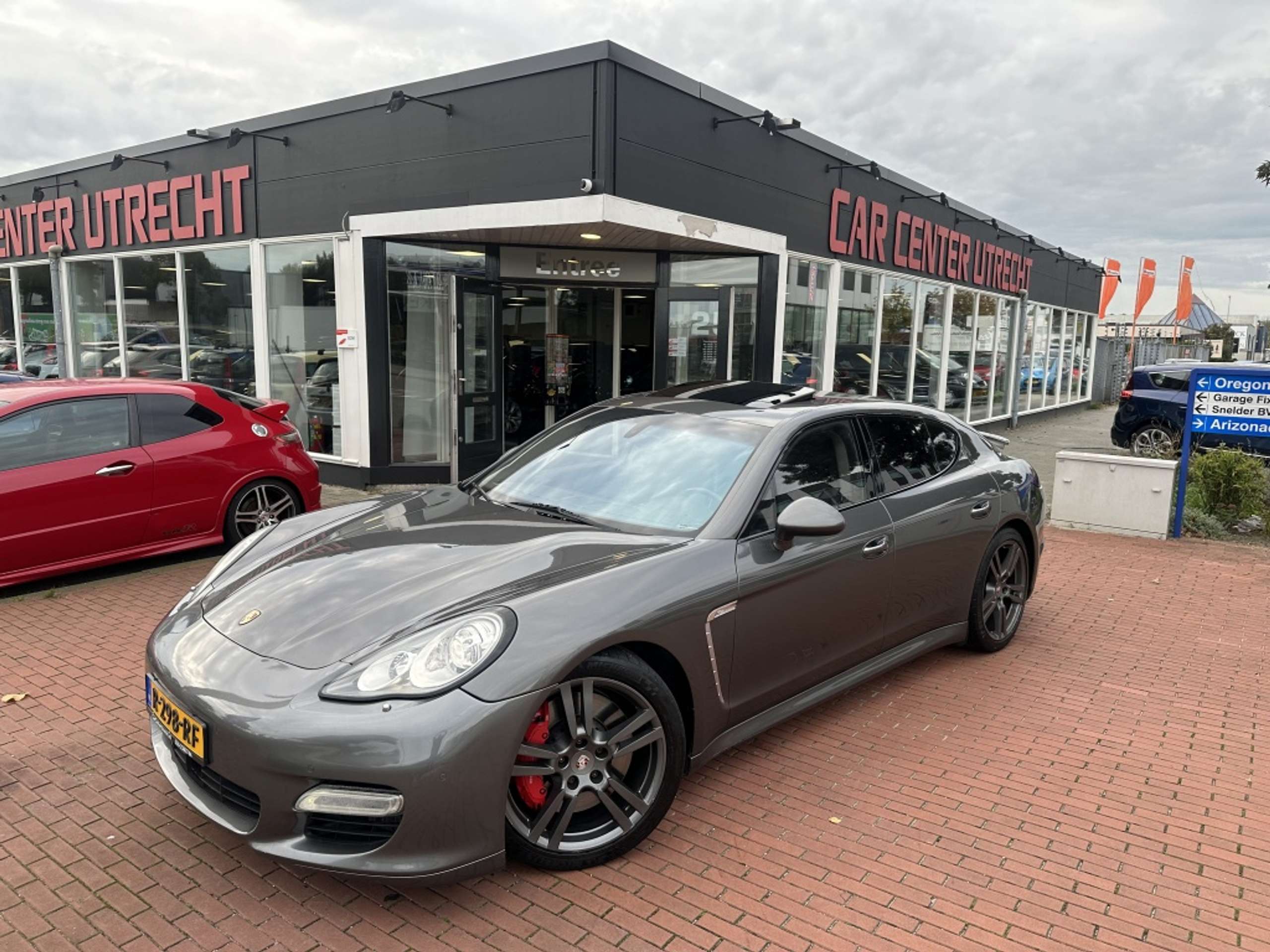 Porsche - Panamera