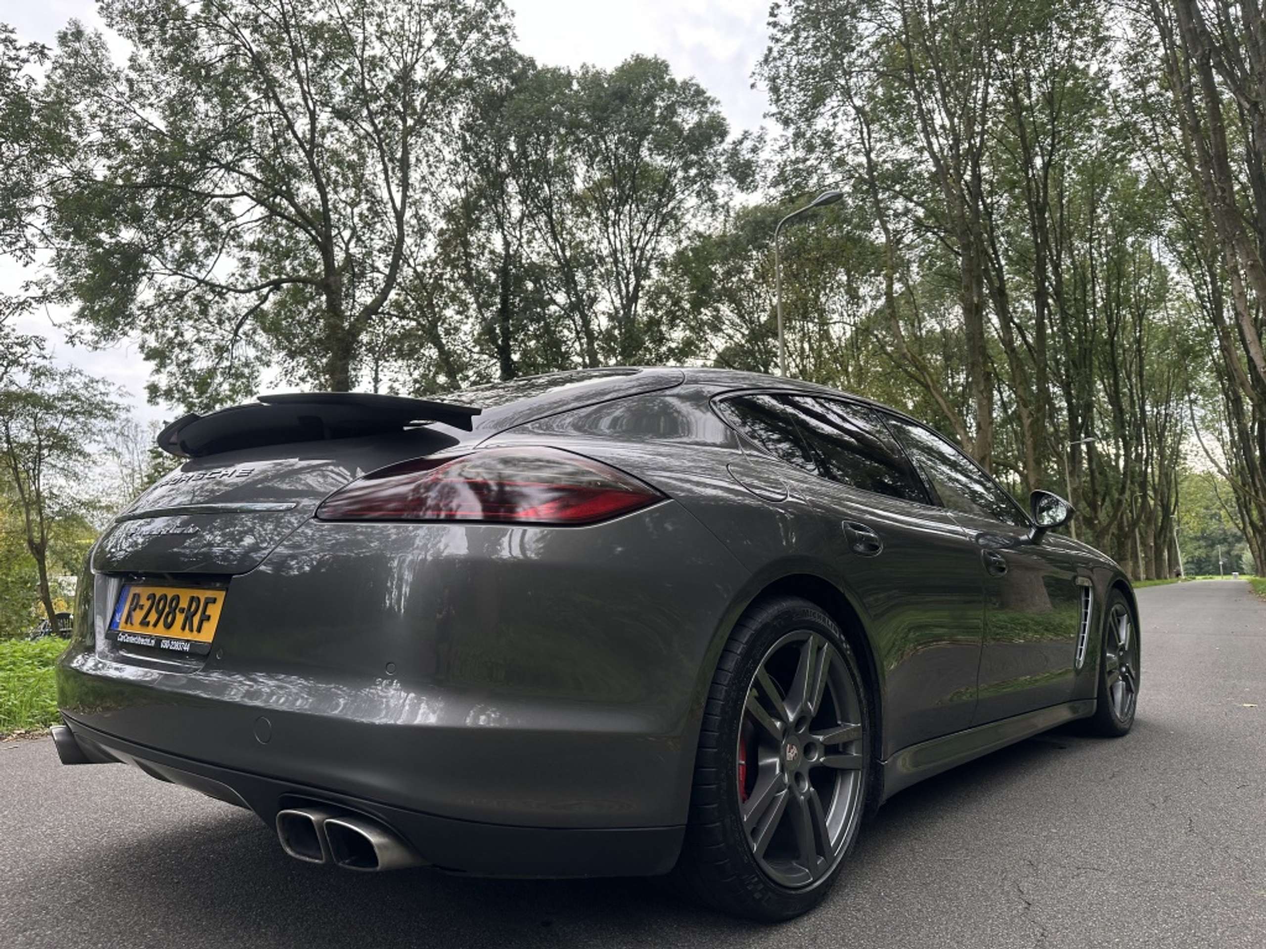 Porsche - Panamera