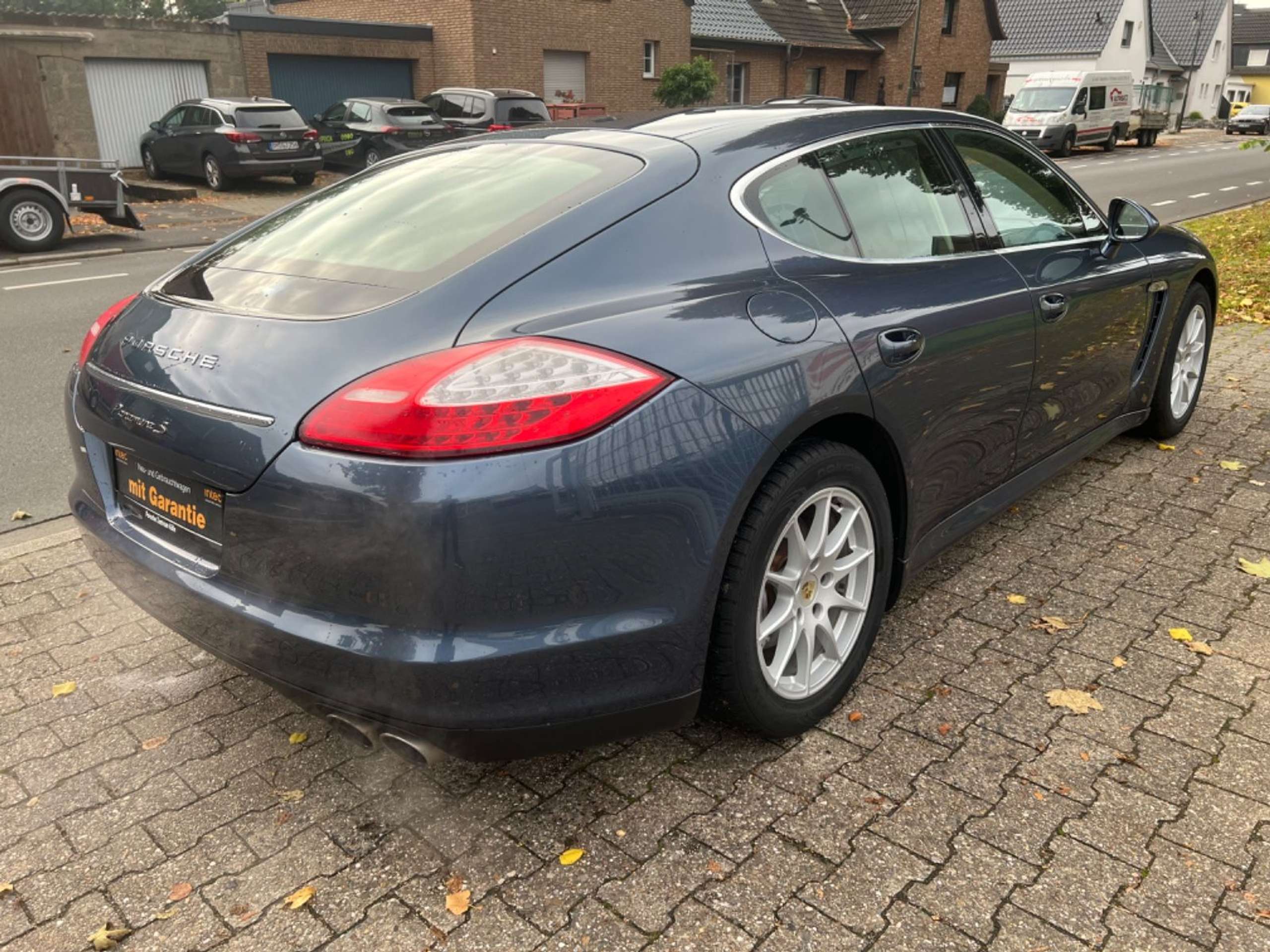 Porsche - Panamera