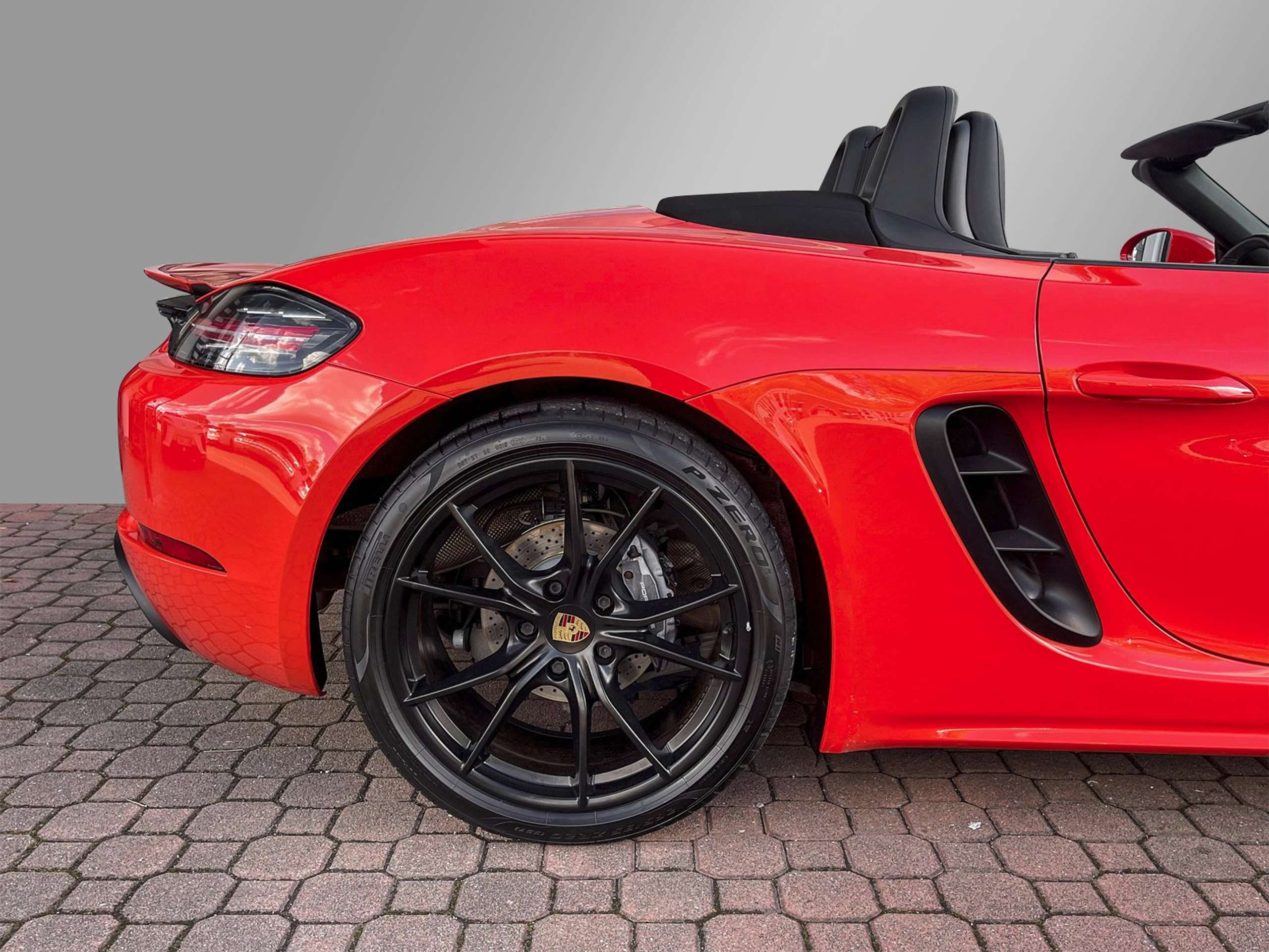 Porsche - Boxster