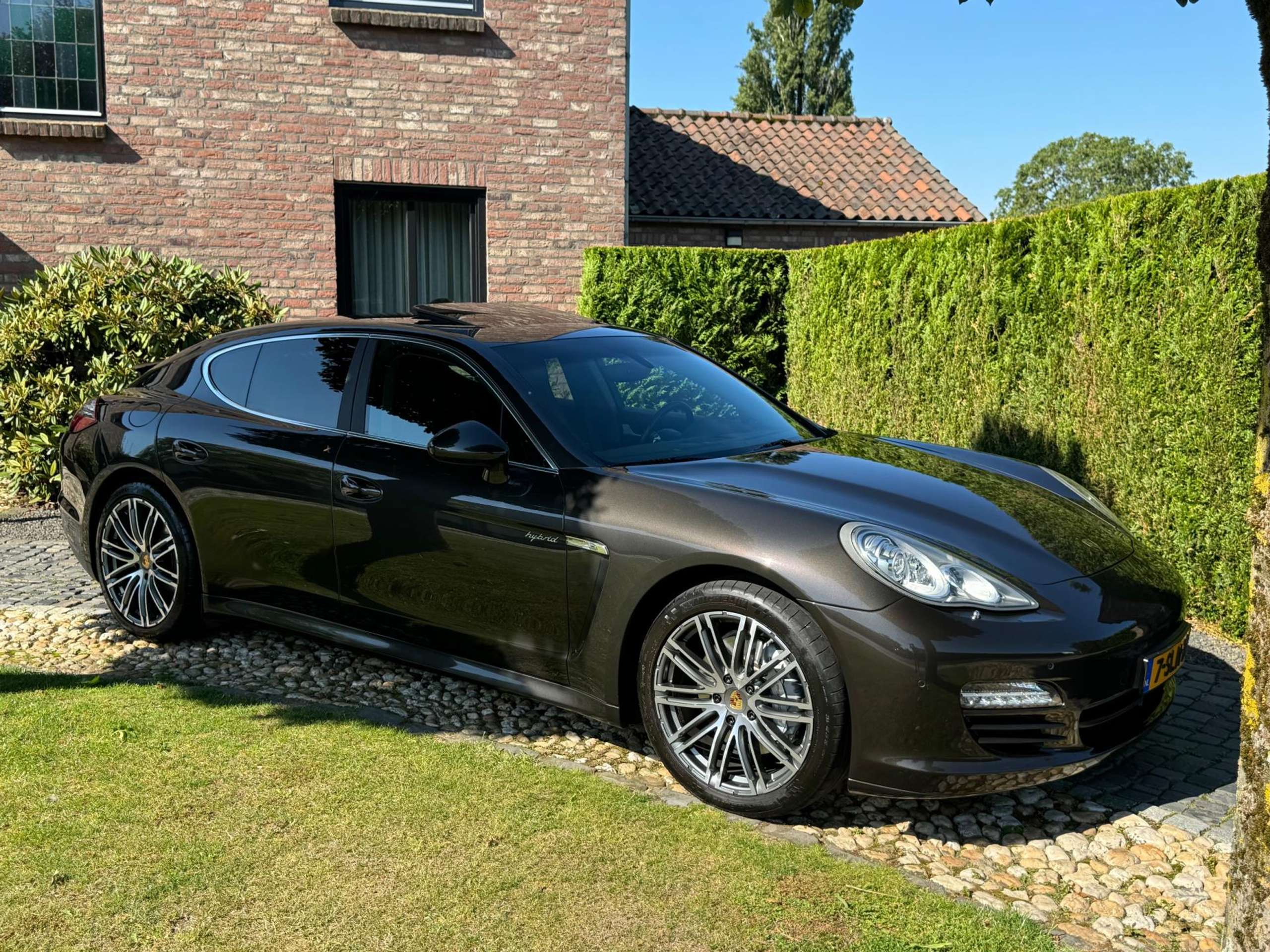 Porsche - Panamera