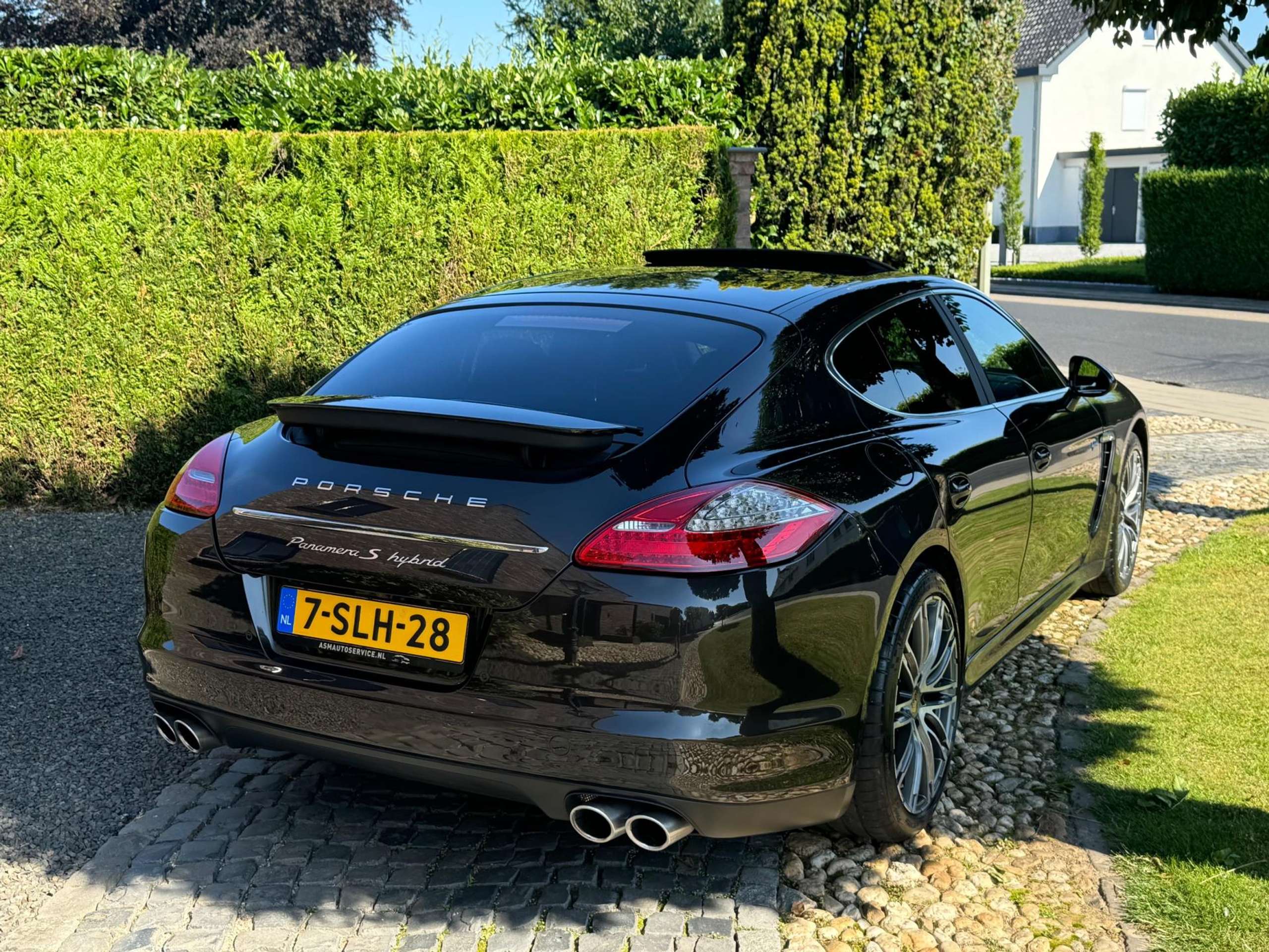 Porsche - Panamera