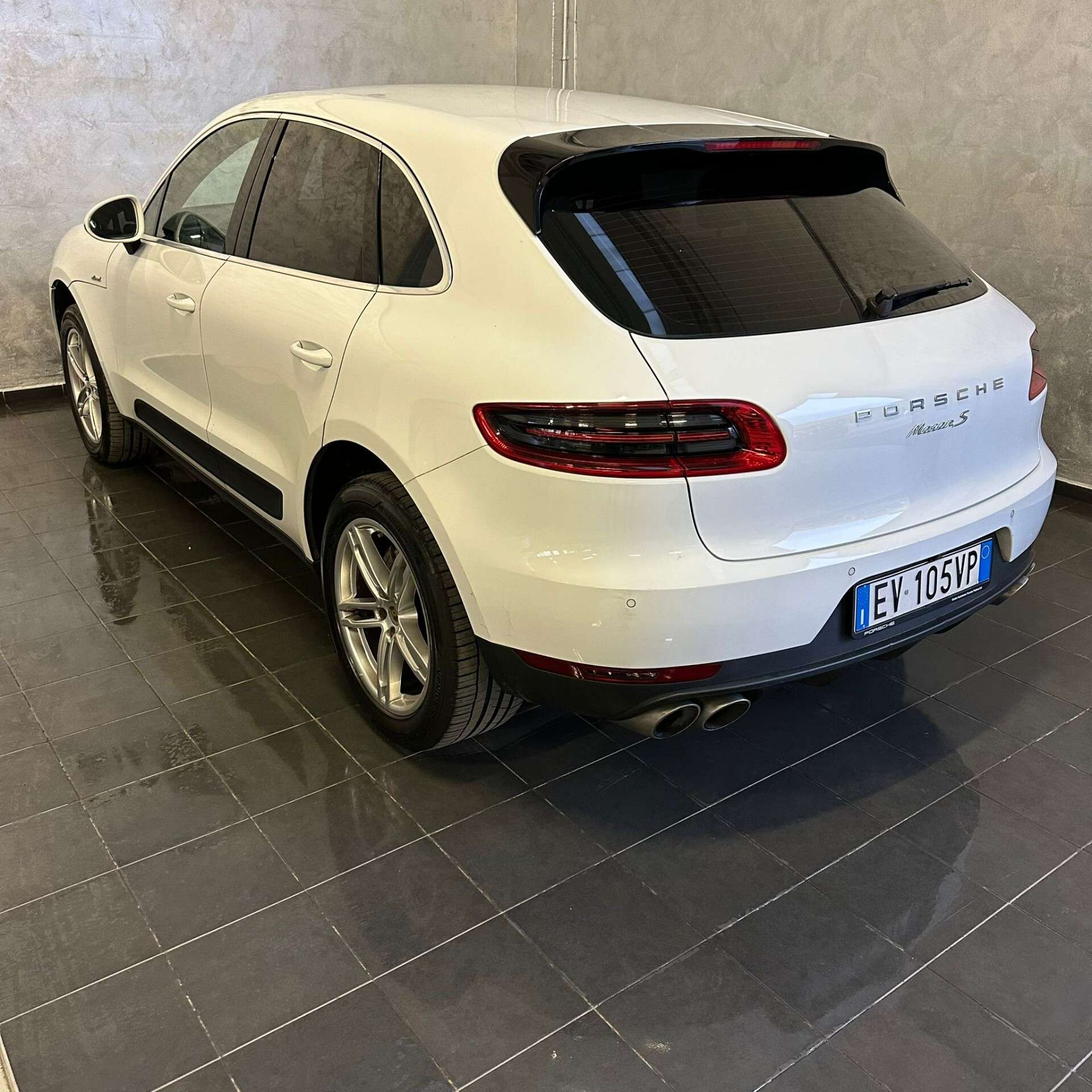 Porsche - Macan