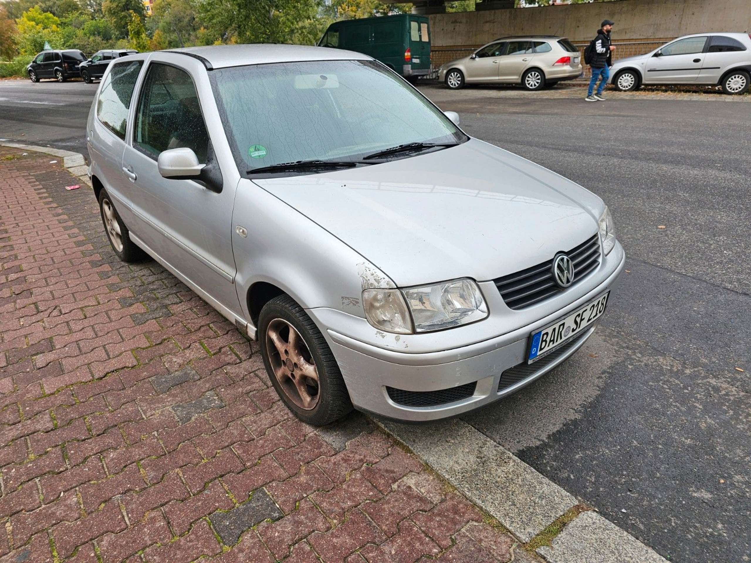 Volkswagen - Polo