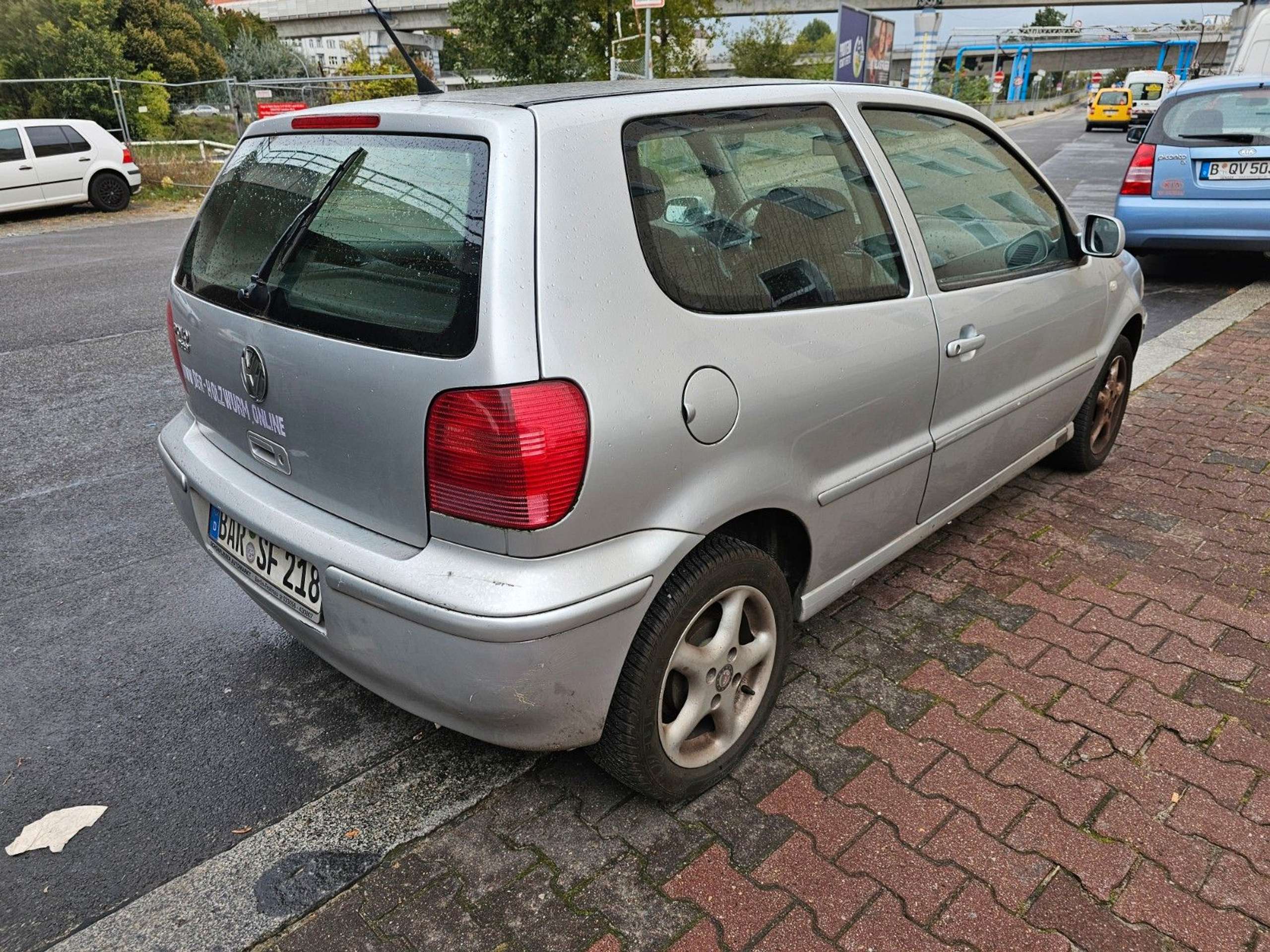 Volkswagen - Polo