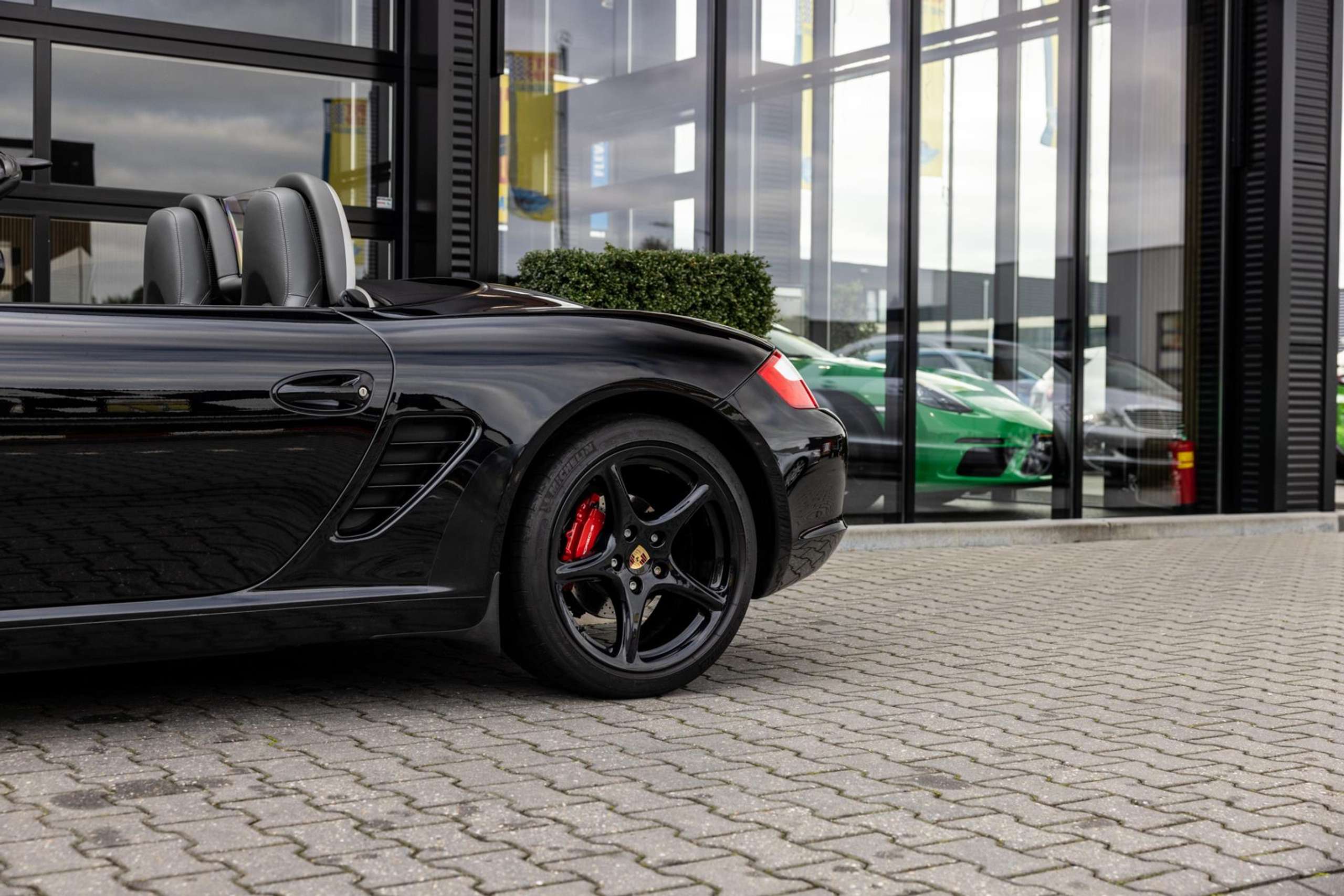 Porsche - Boxster