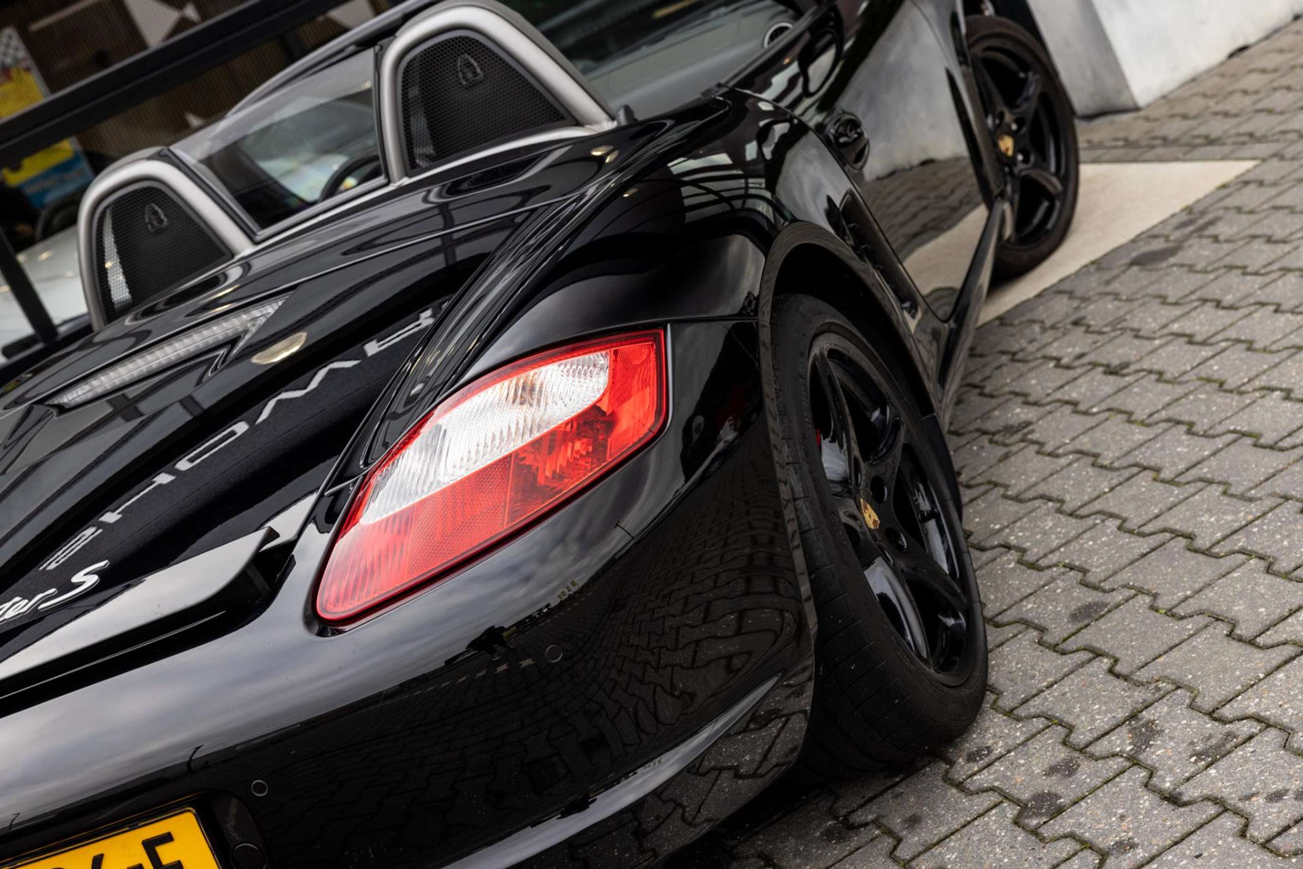 Porsche - Boxster