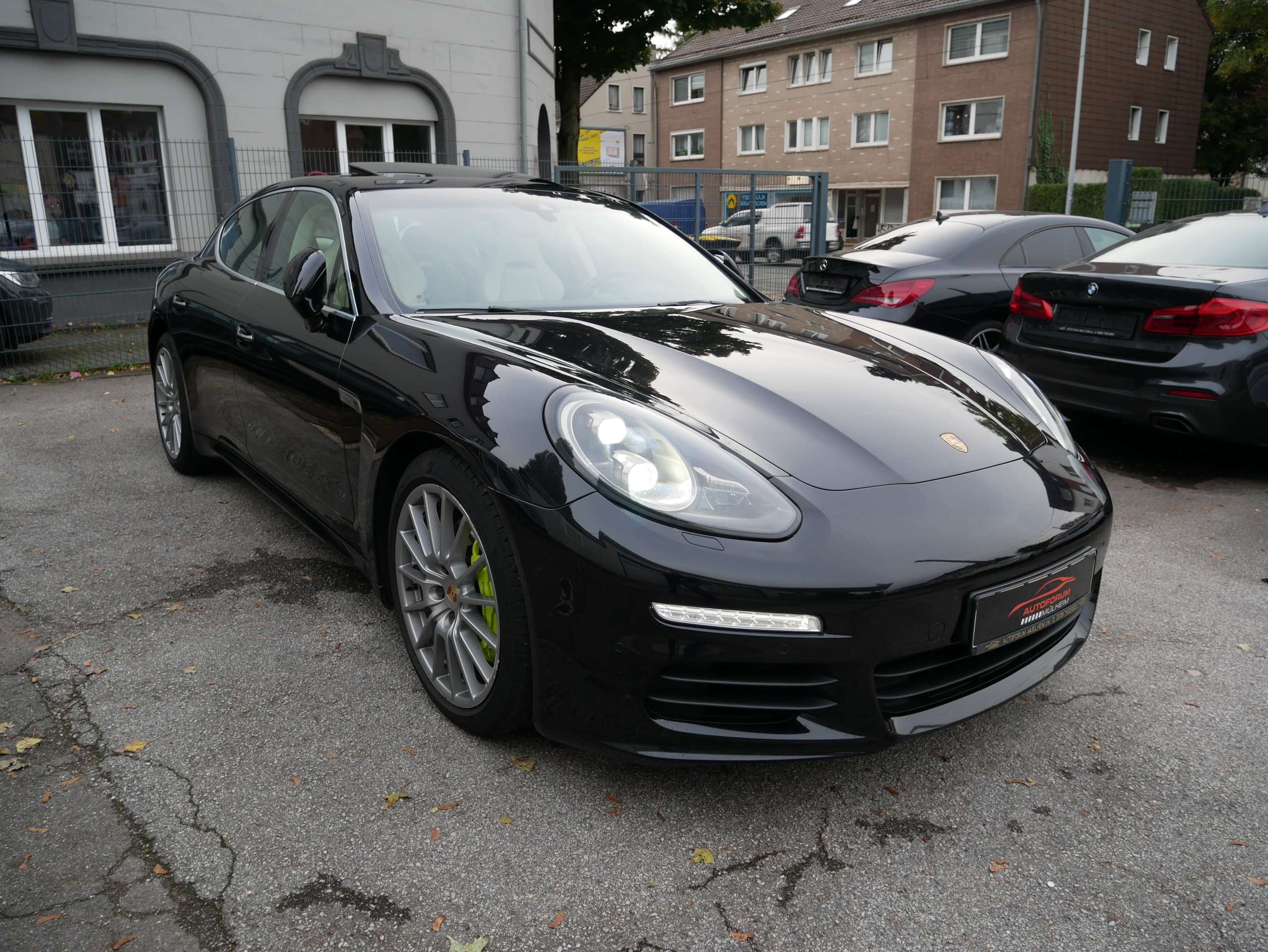 Porsche - Panamera