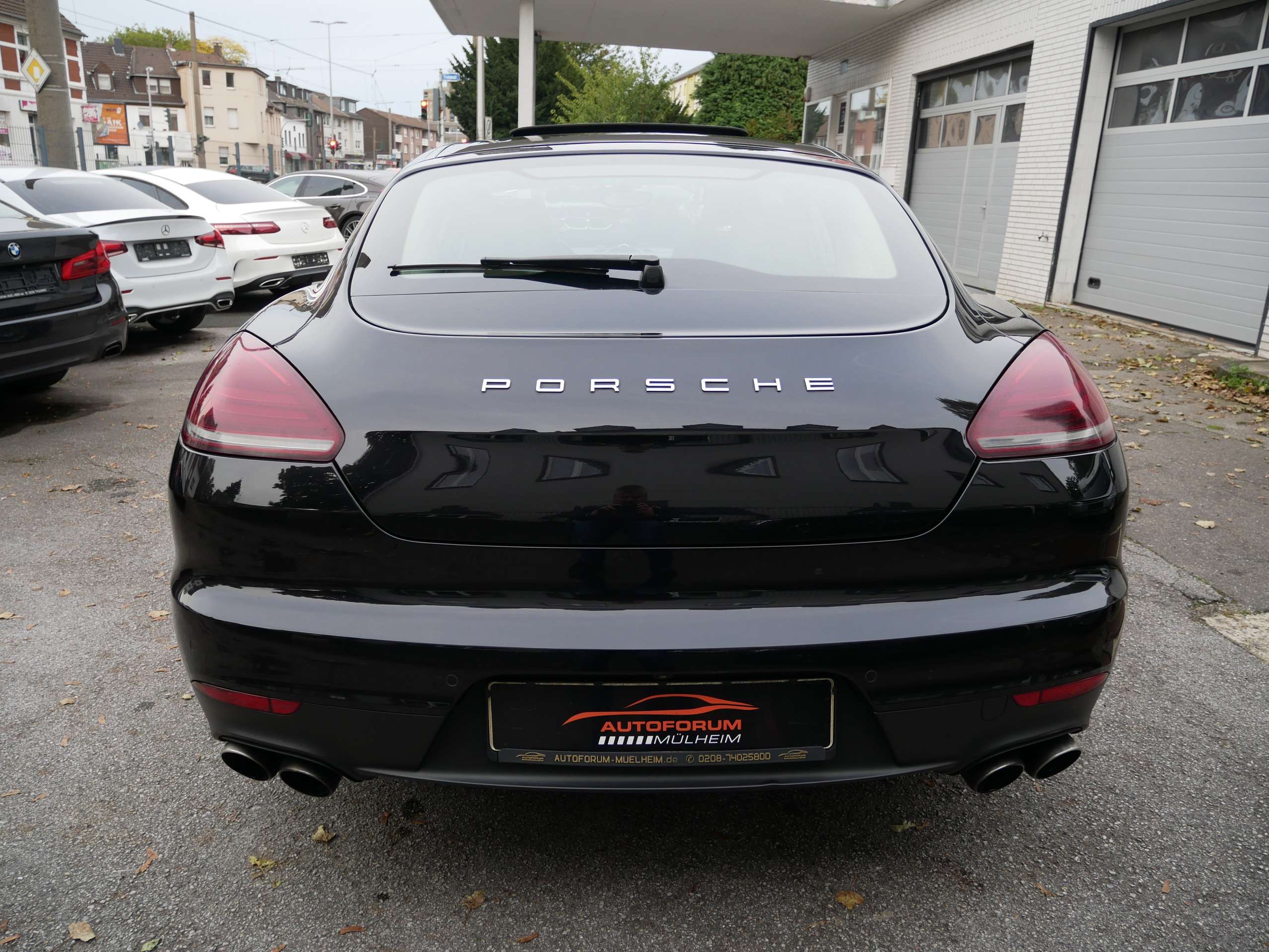 Porsche - Panamera