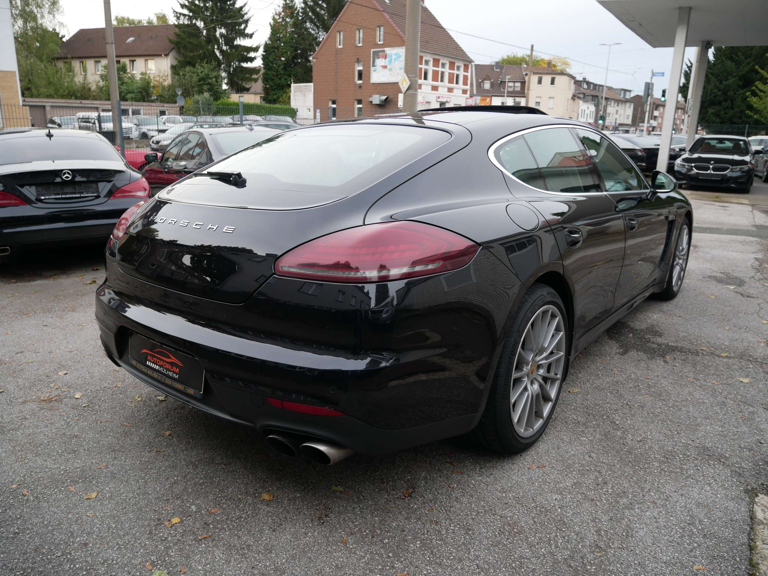 Porsche - Panamera