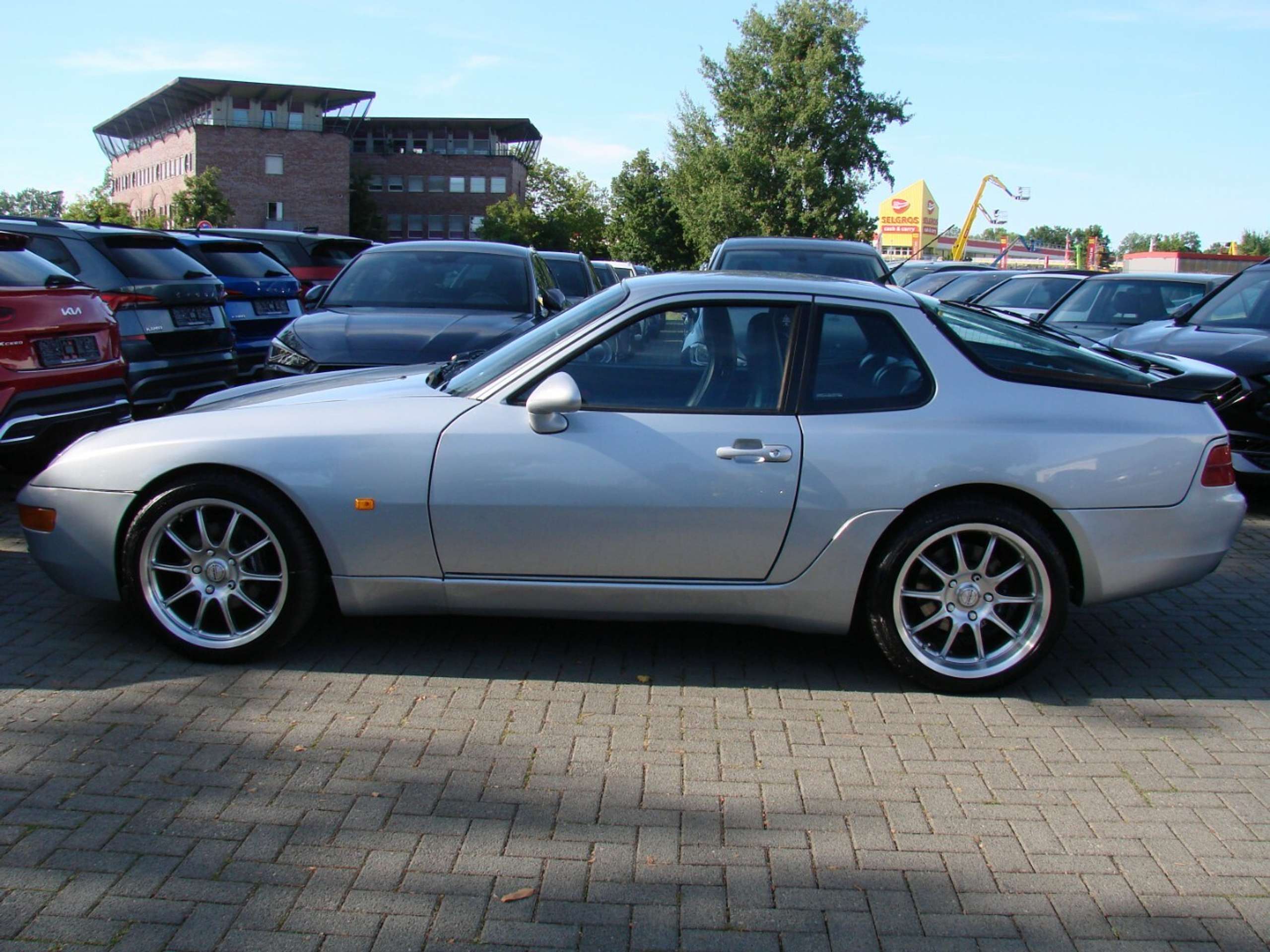 Porsche - 968