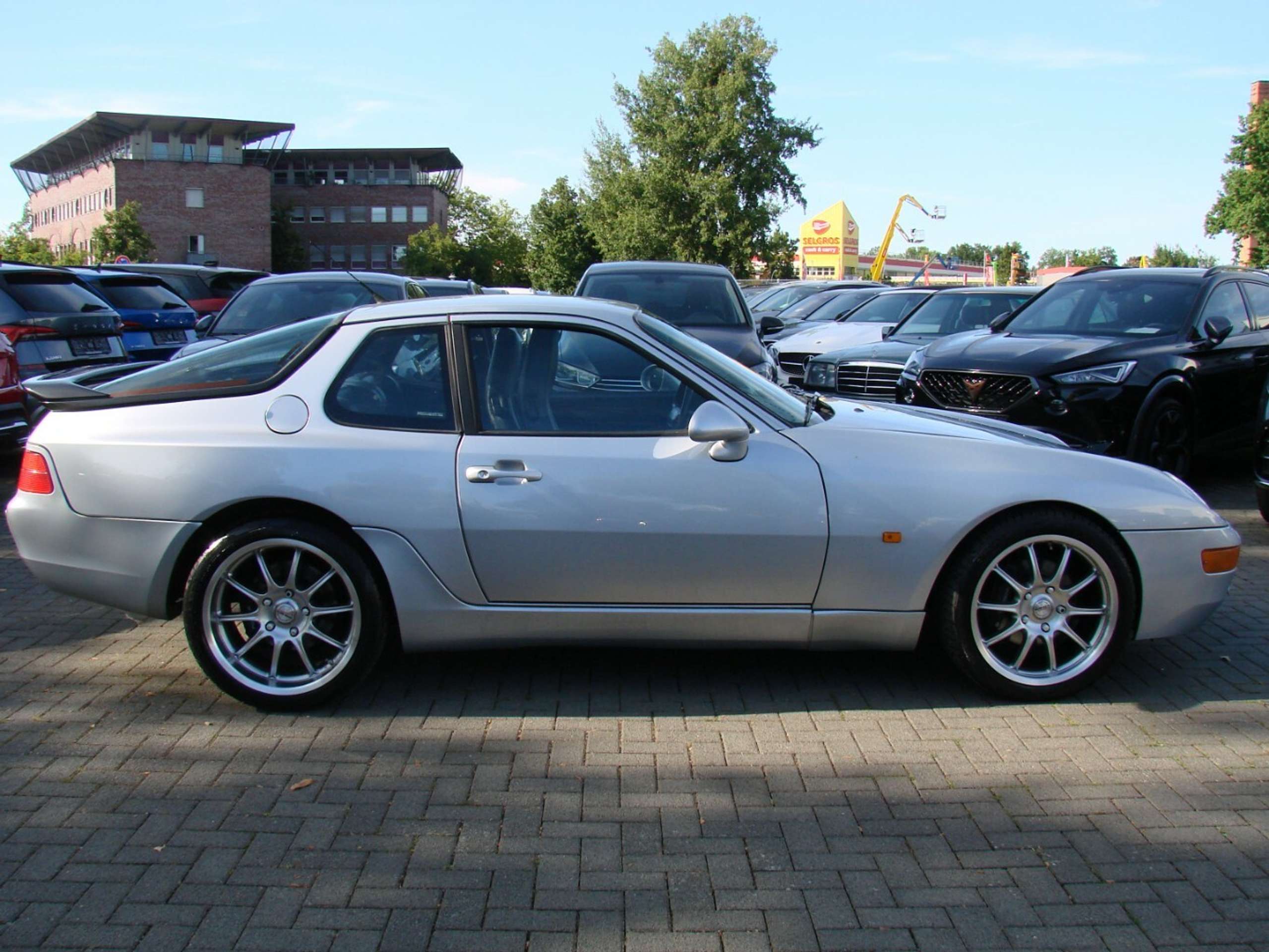 Porsche - 968