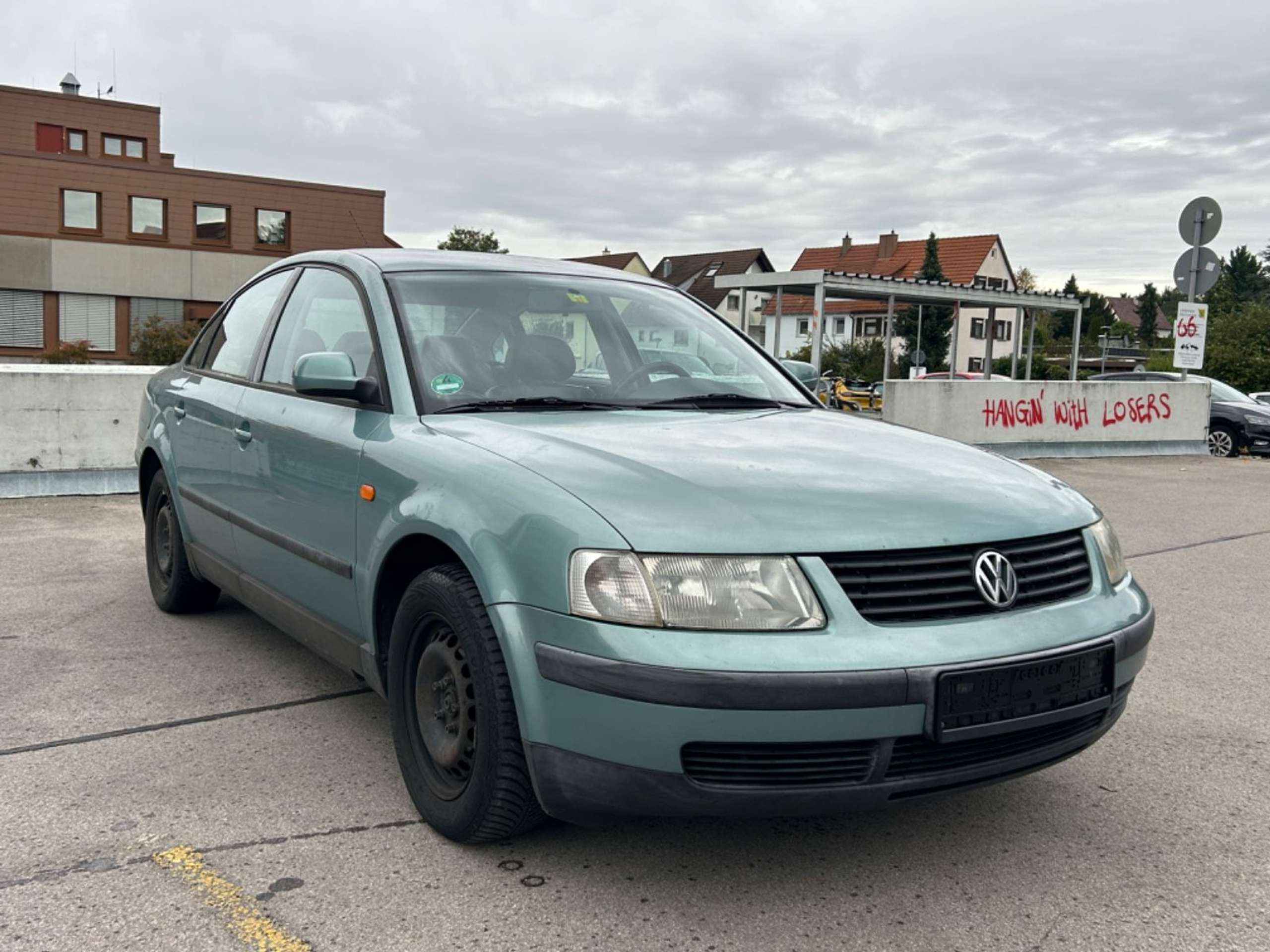 Volkswagen - Passat