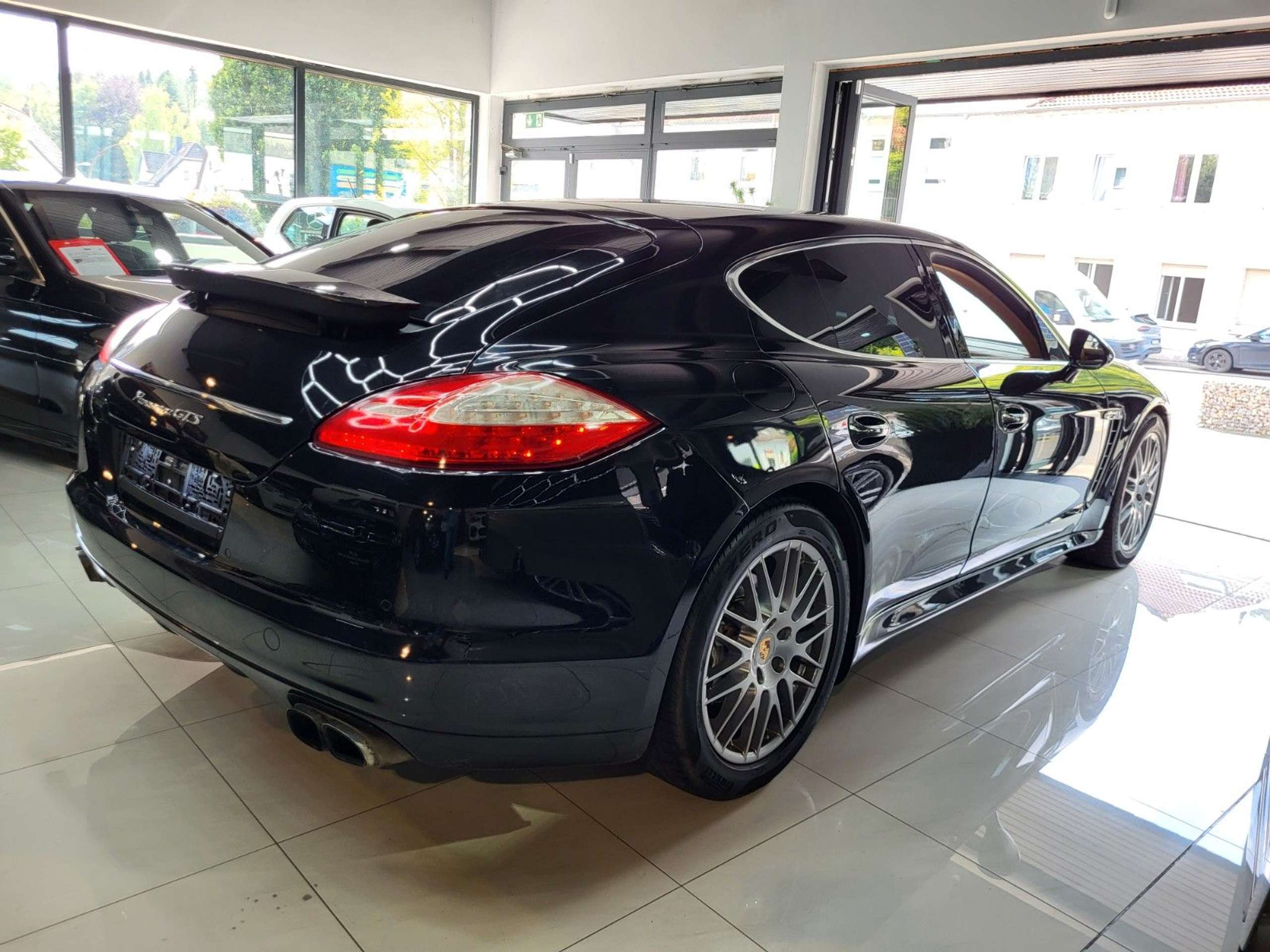 Porsche - Panamera