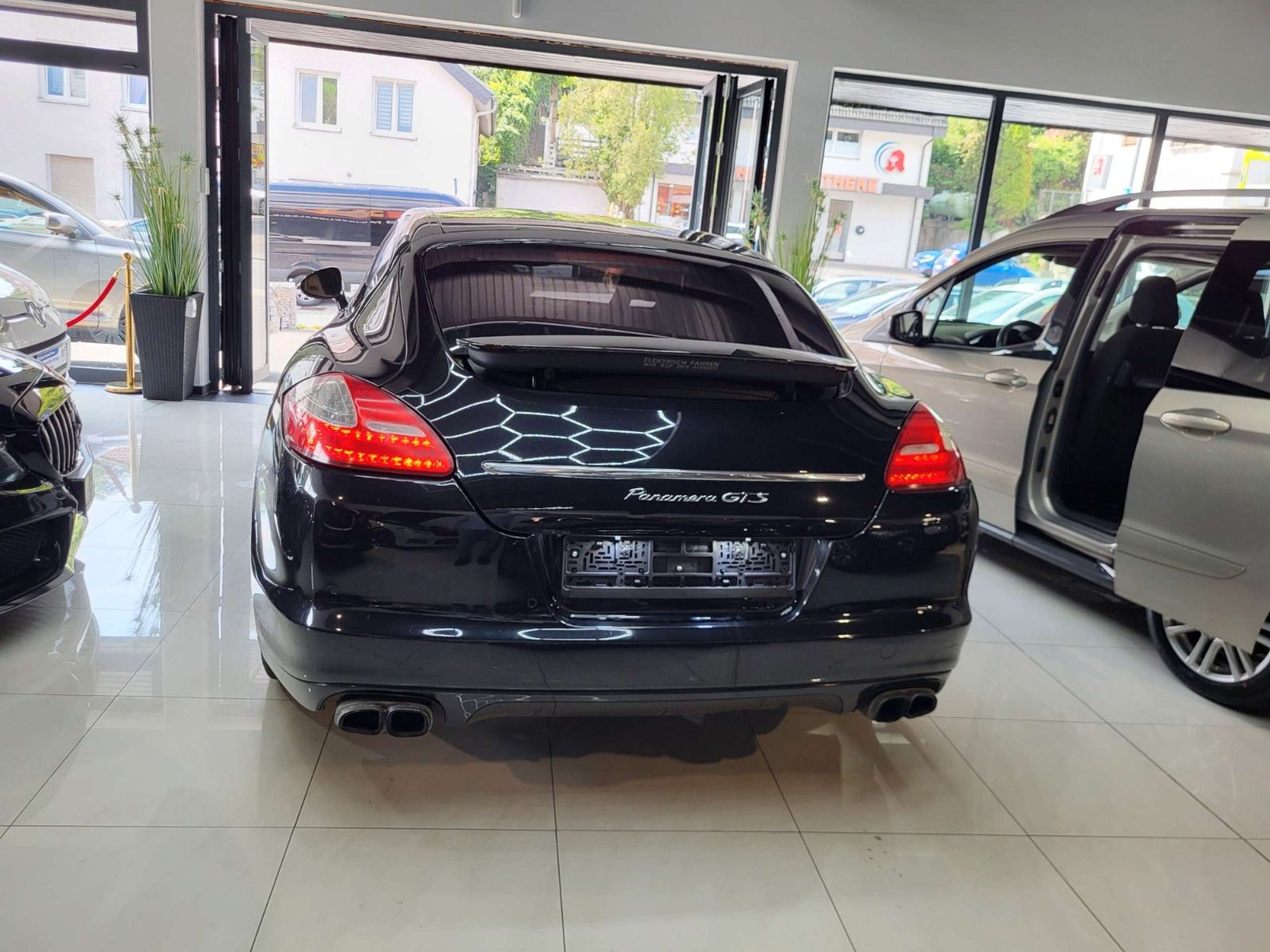 Porsche - Panamera