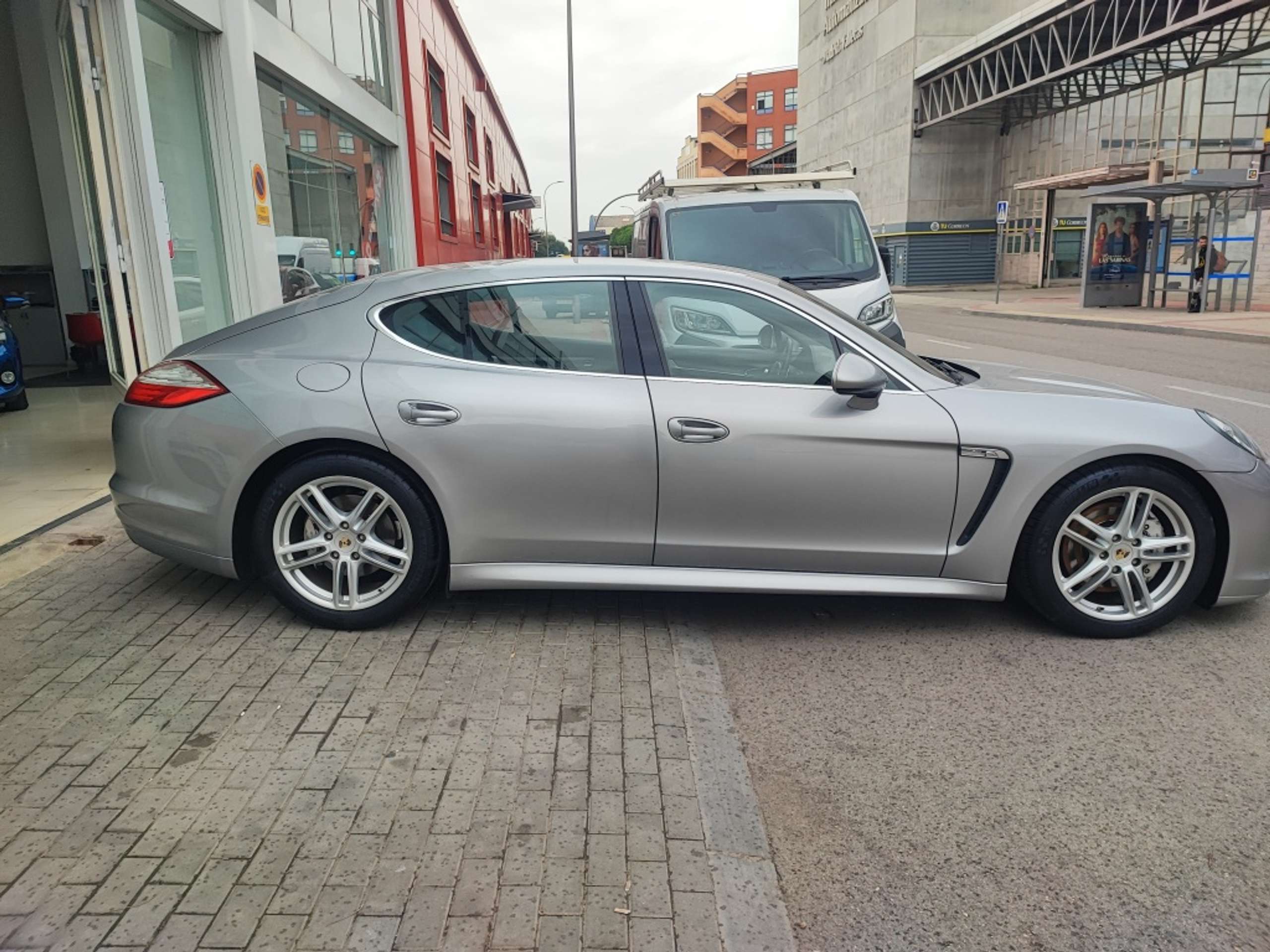 Porsche - Panamera