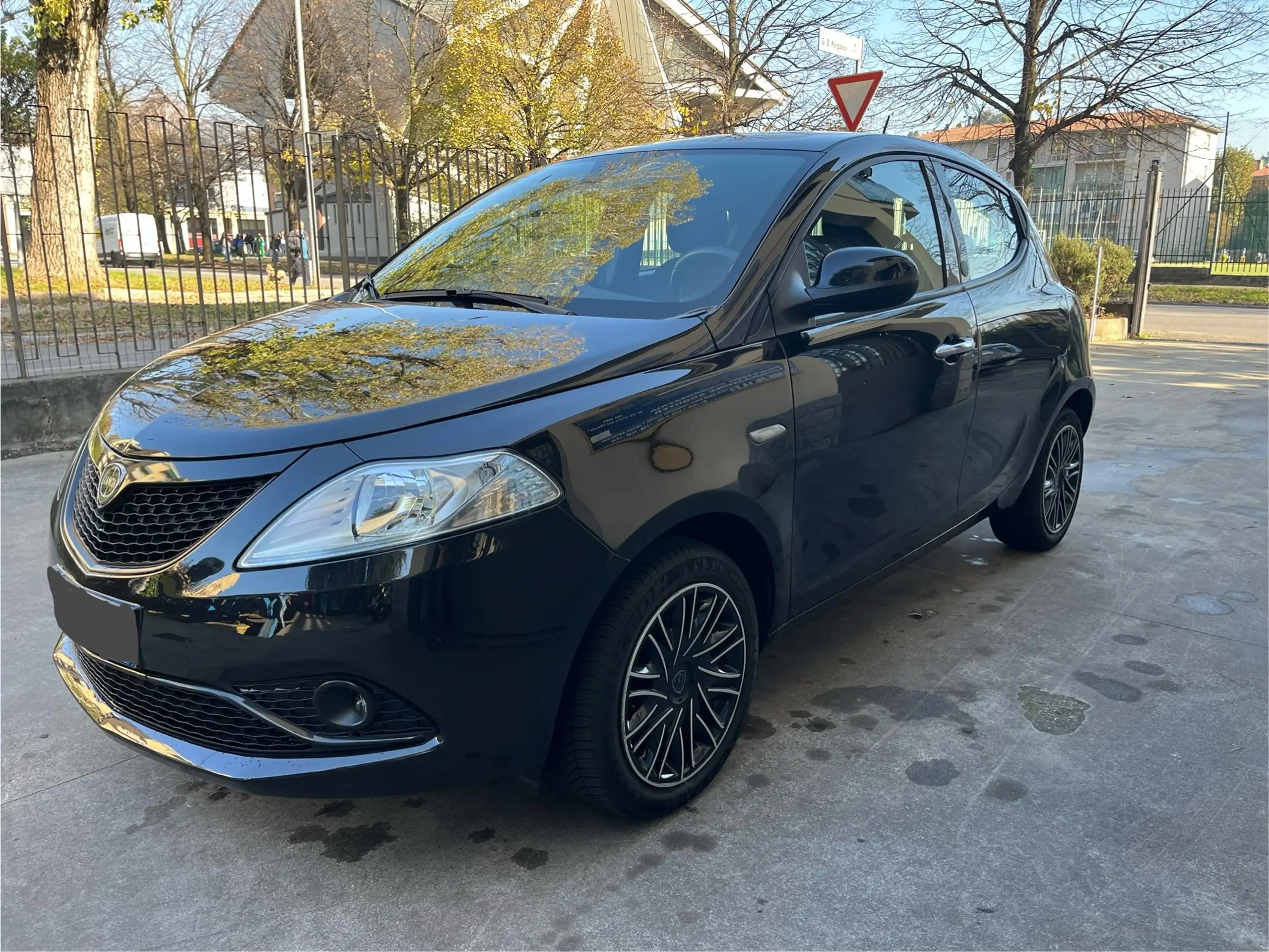 Lancia - Ypsilon