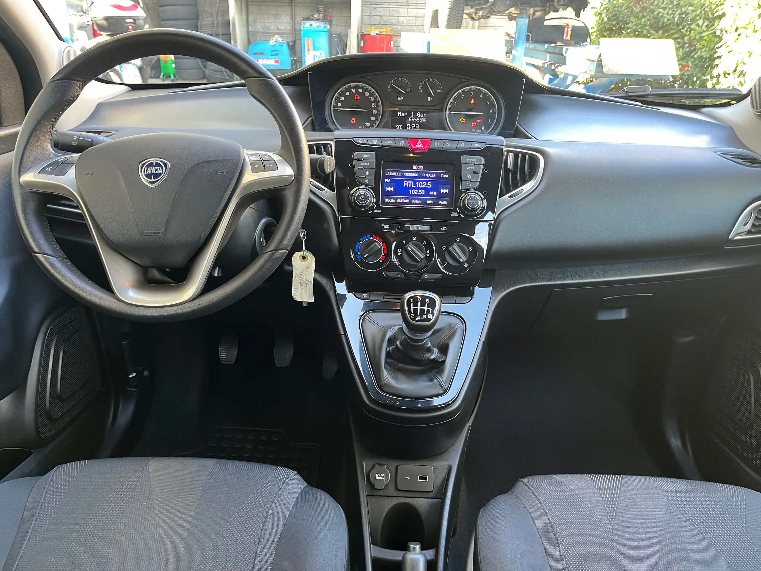 Lancia - Ypsilon