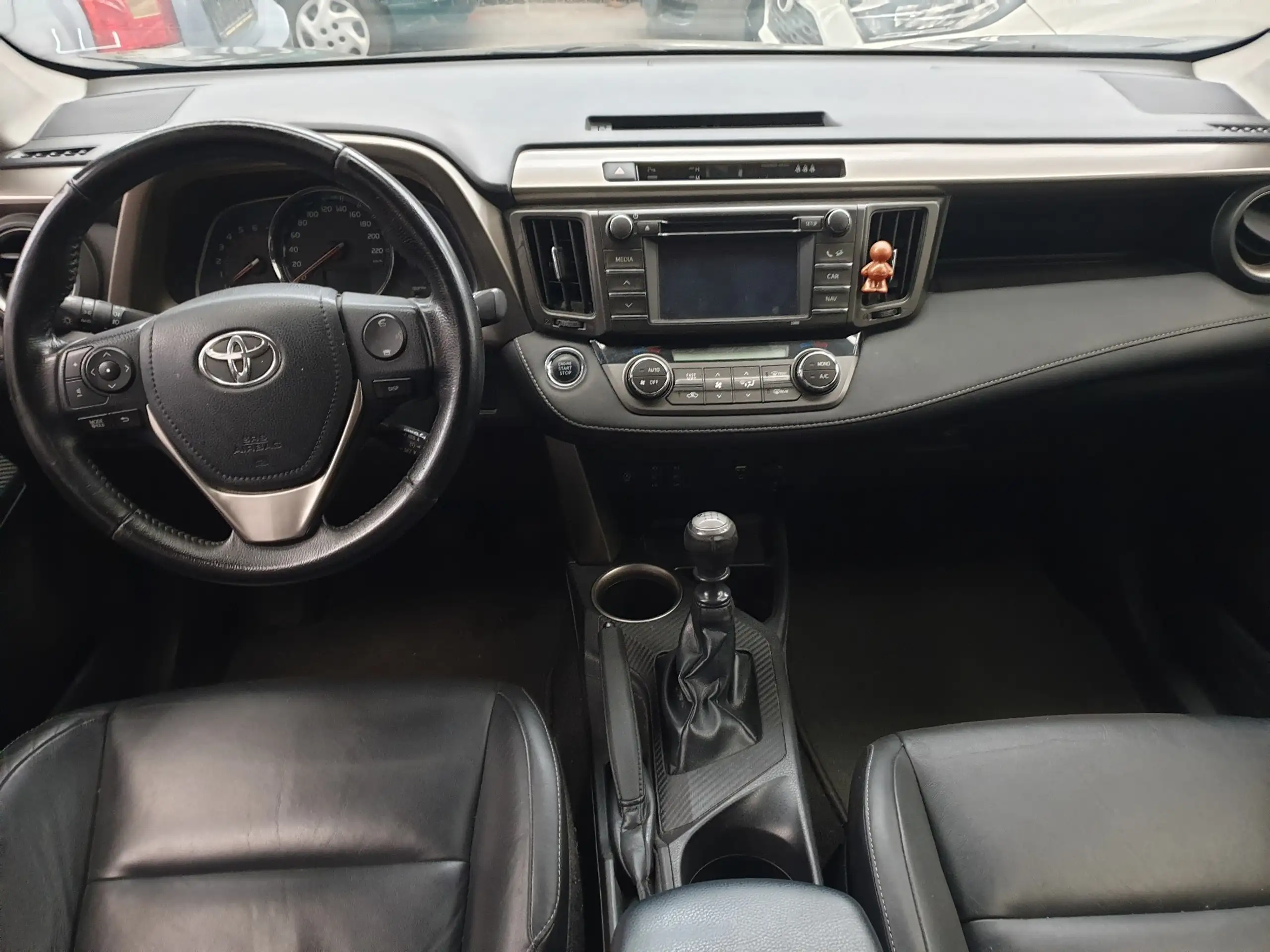 Toyota - RAV 4