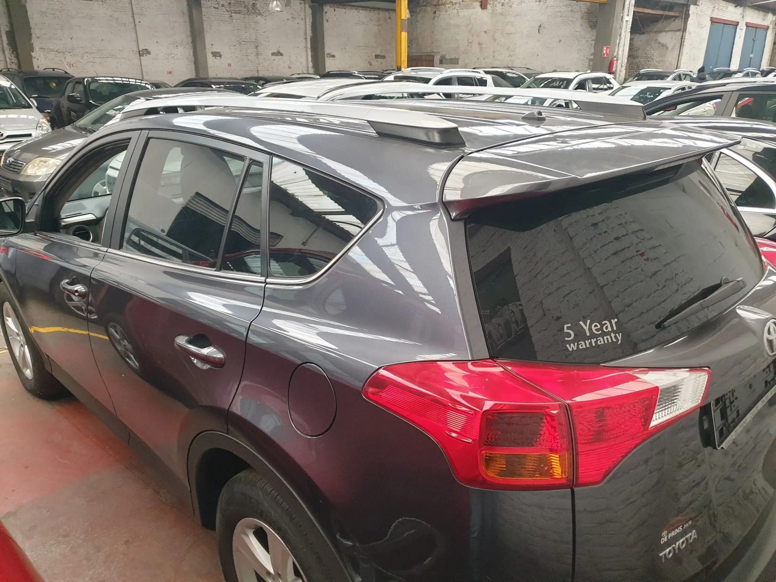 Toyota - RAV 4