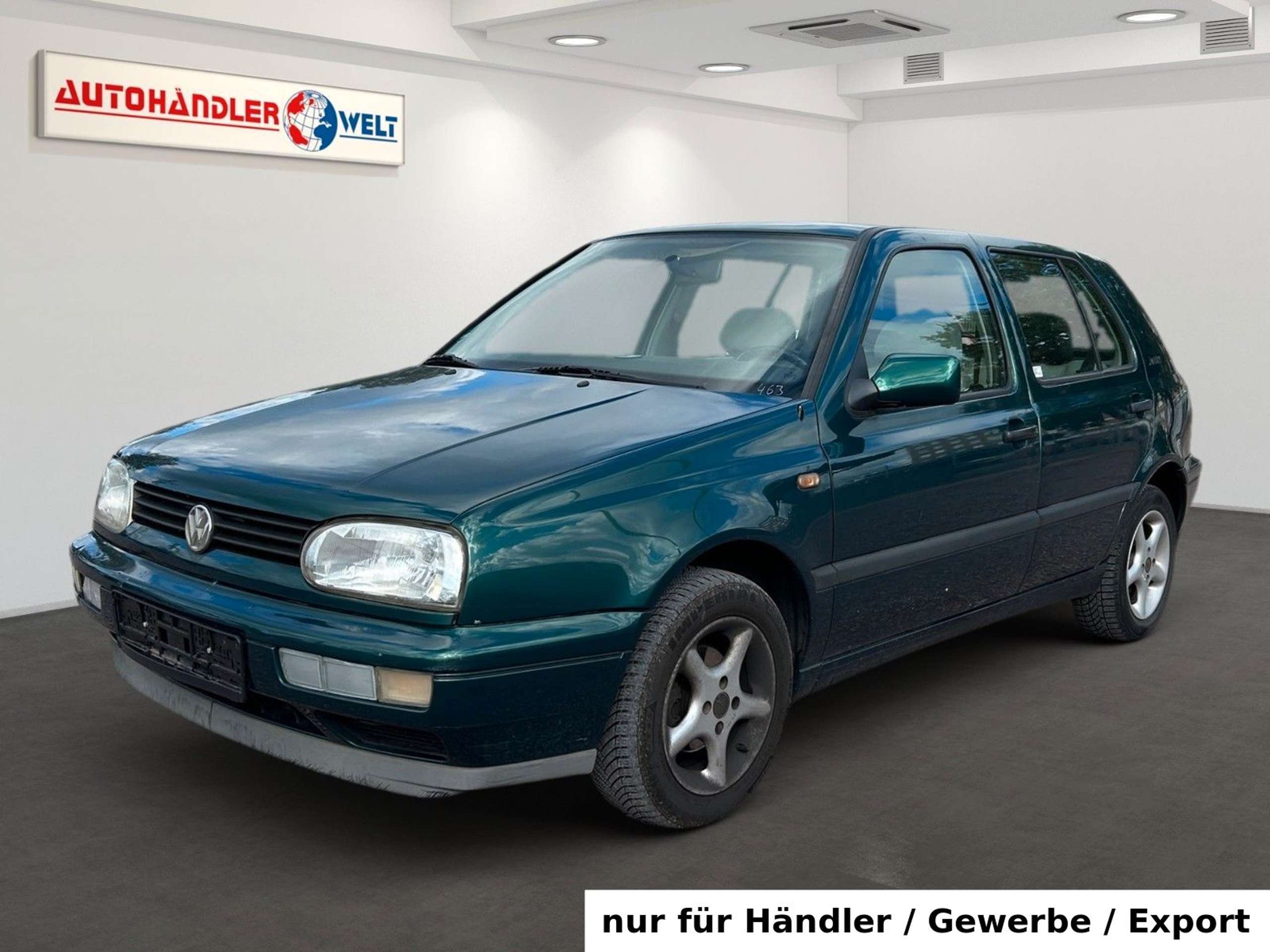 Volkswagen - Golf