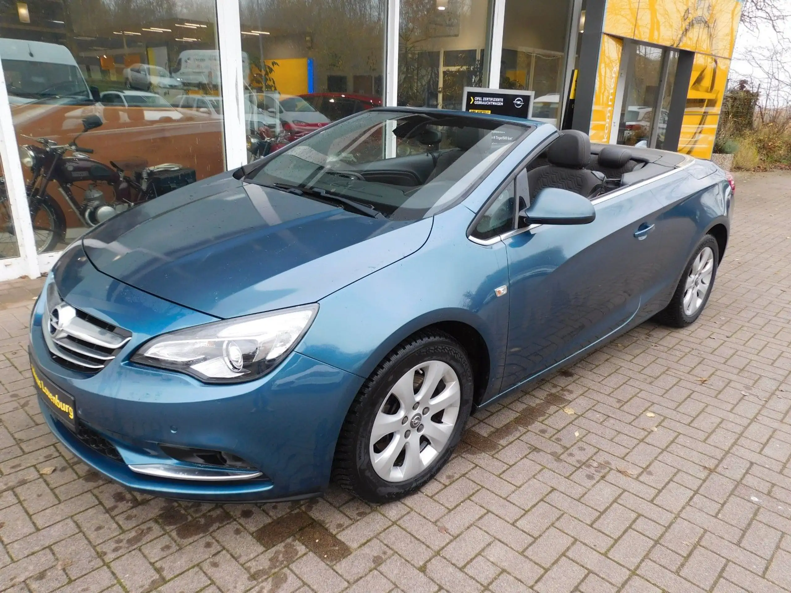 Opel - Cascada