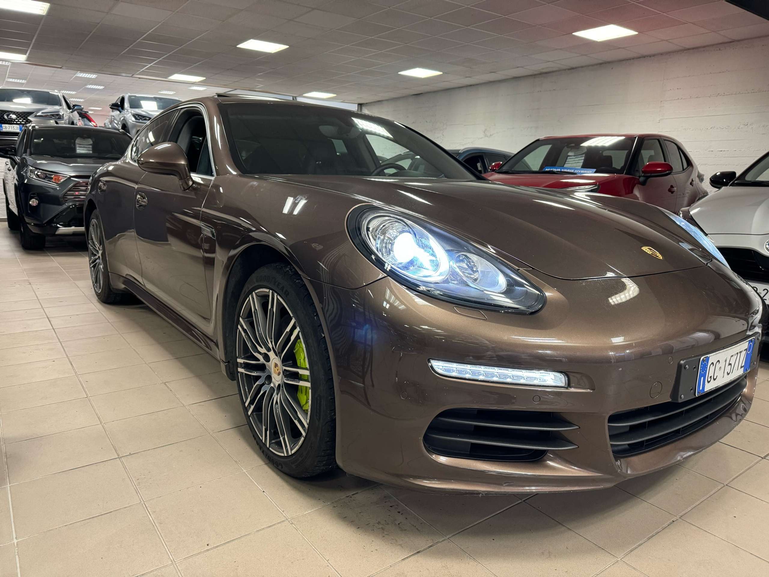 Porsche - Panamera