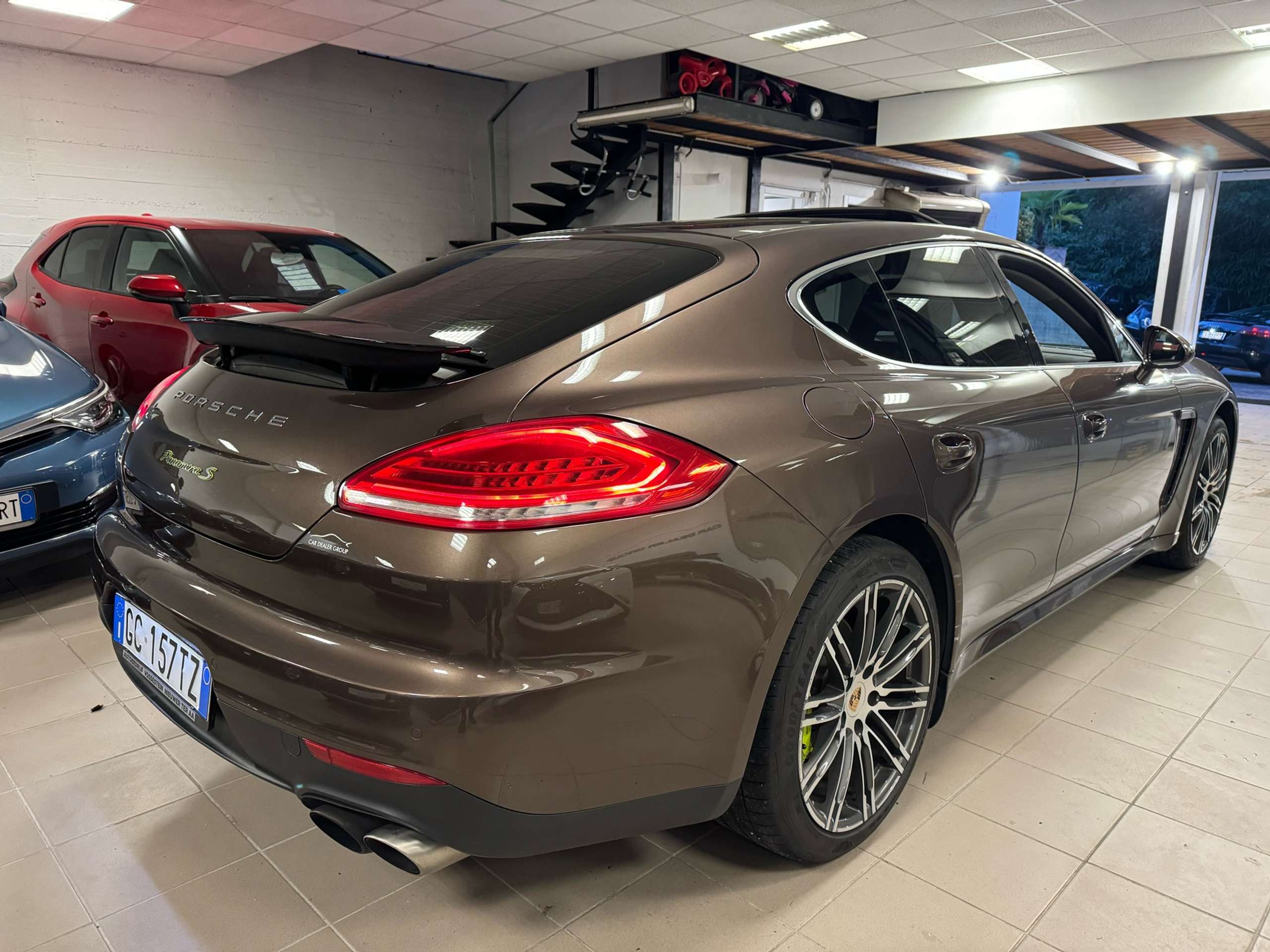 Porsche - Panamera