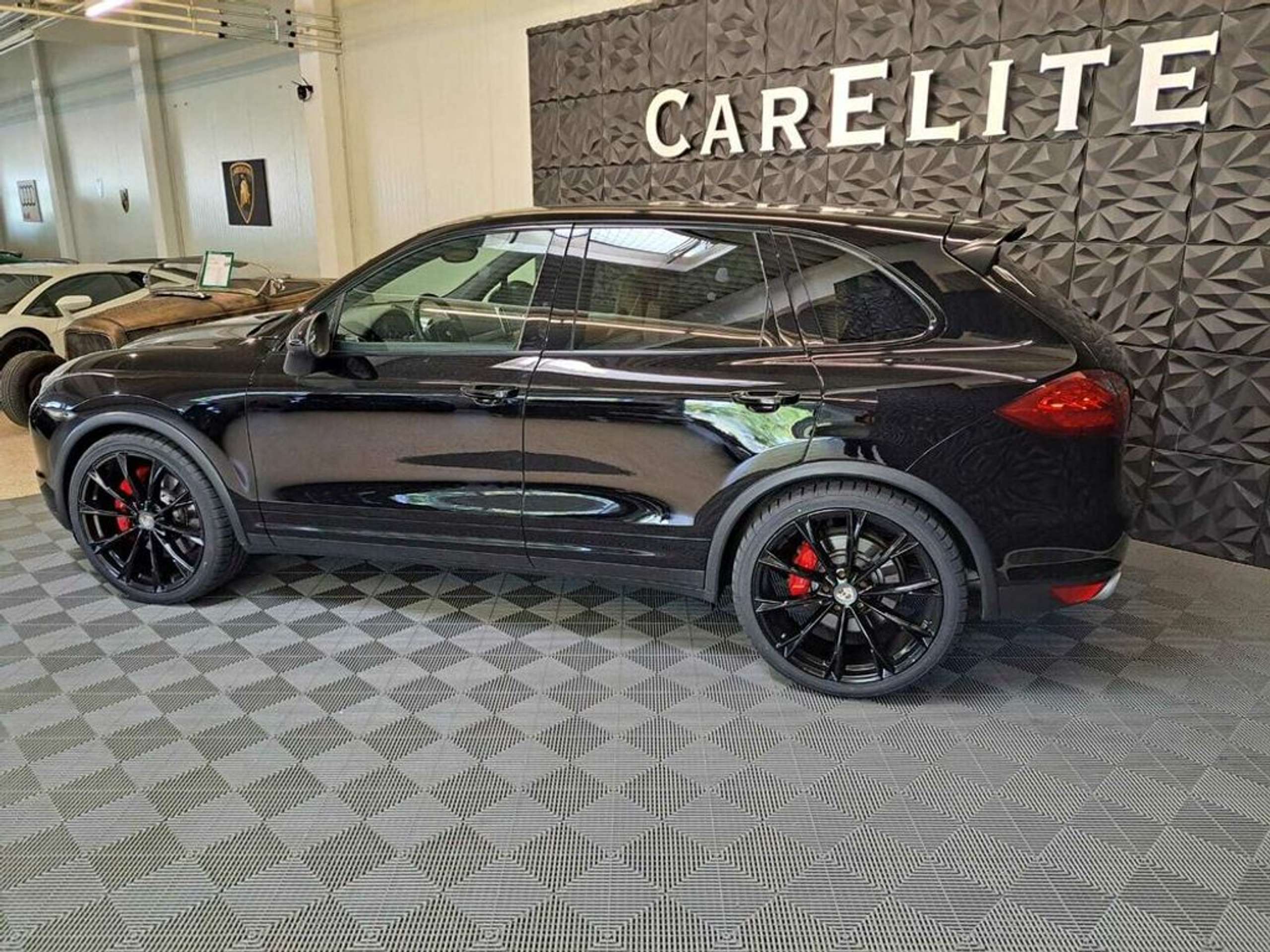 Porsche - Cayenne