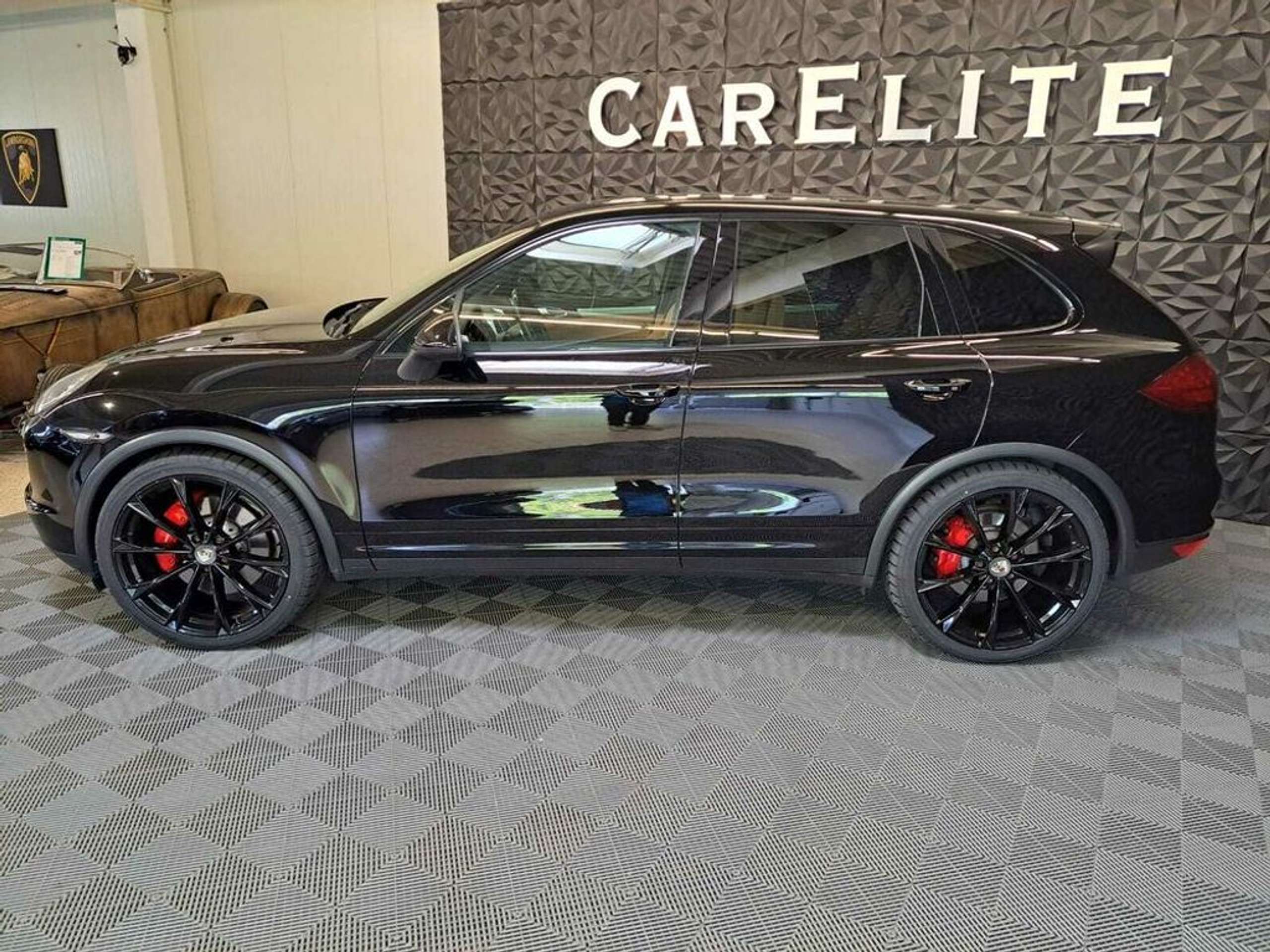 Porsche - Cayenne