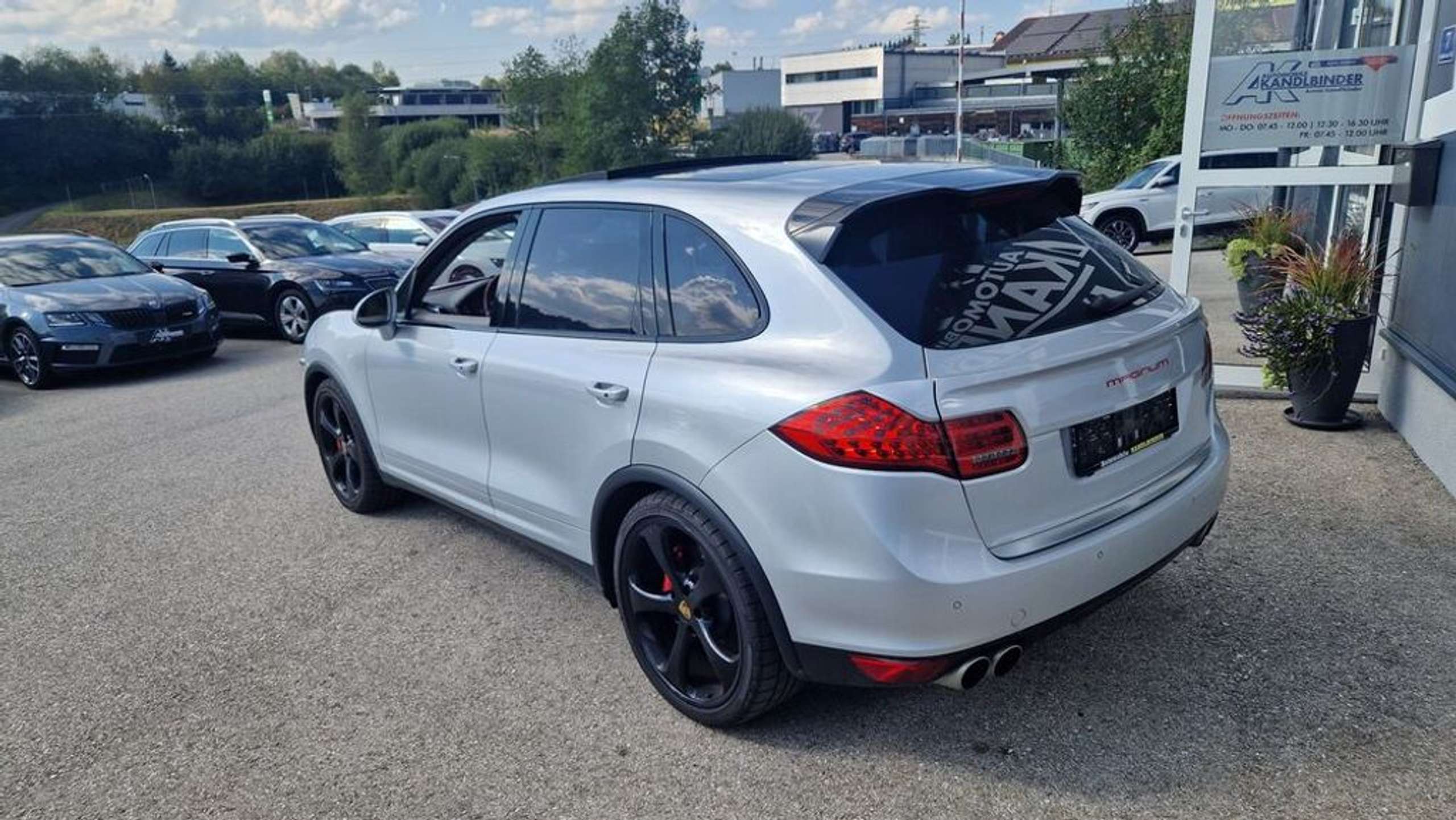 Porsche - Cayenne