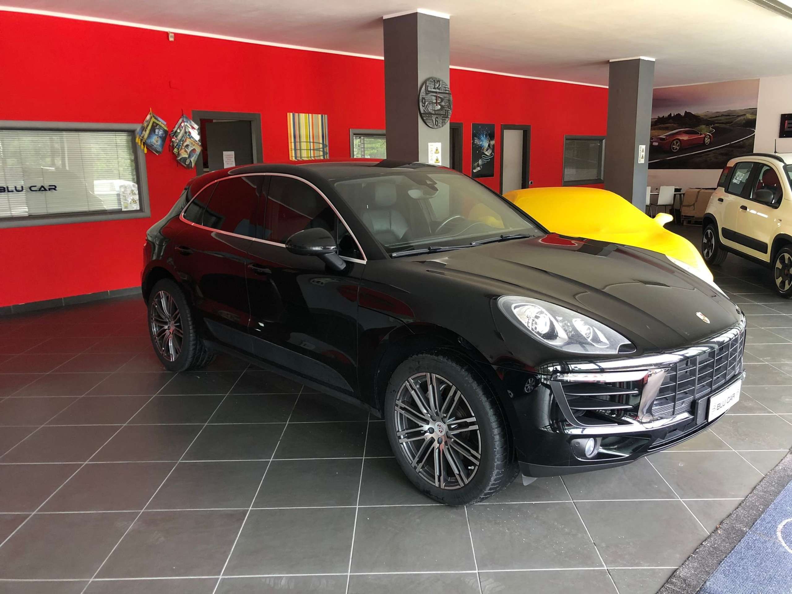 Porsche - Macan