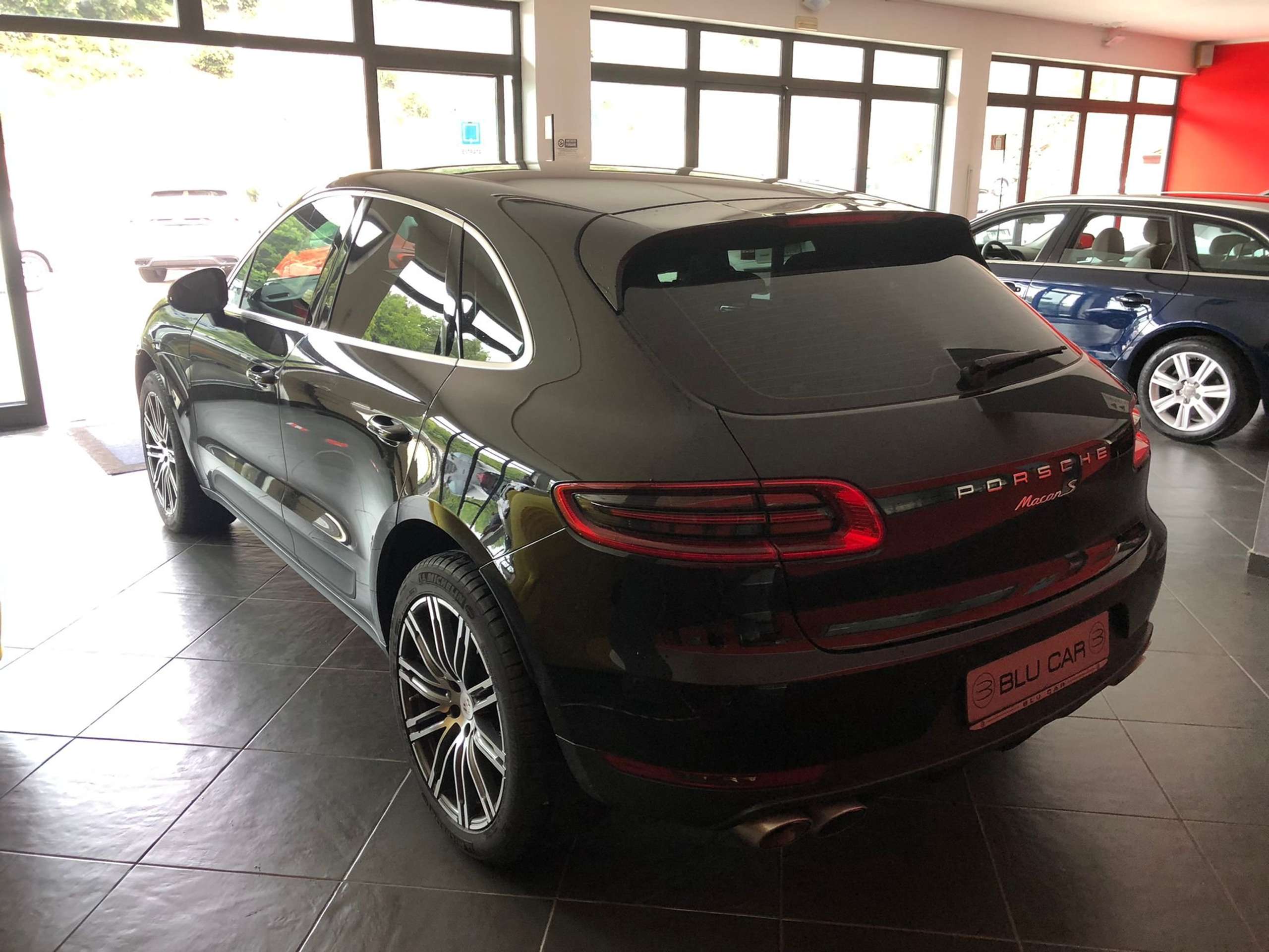 Porsche - Macan